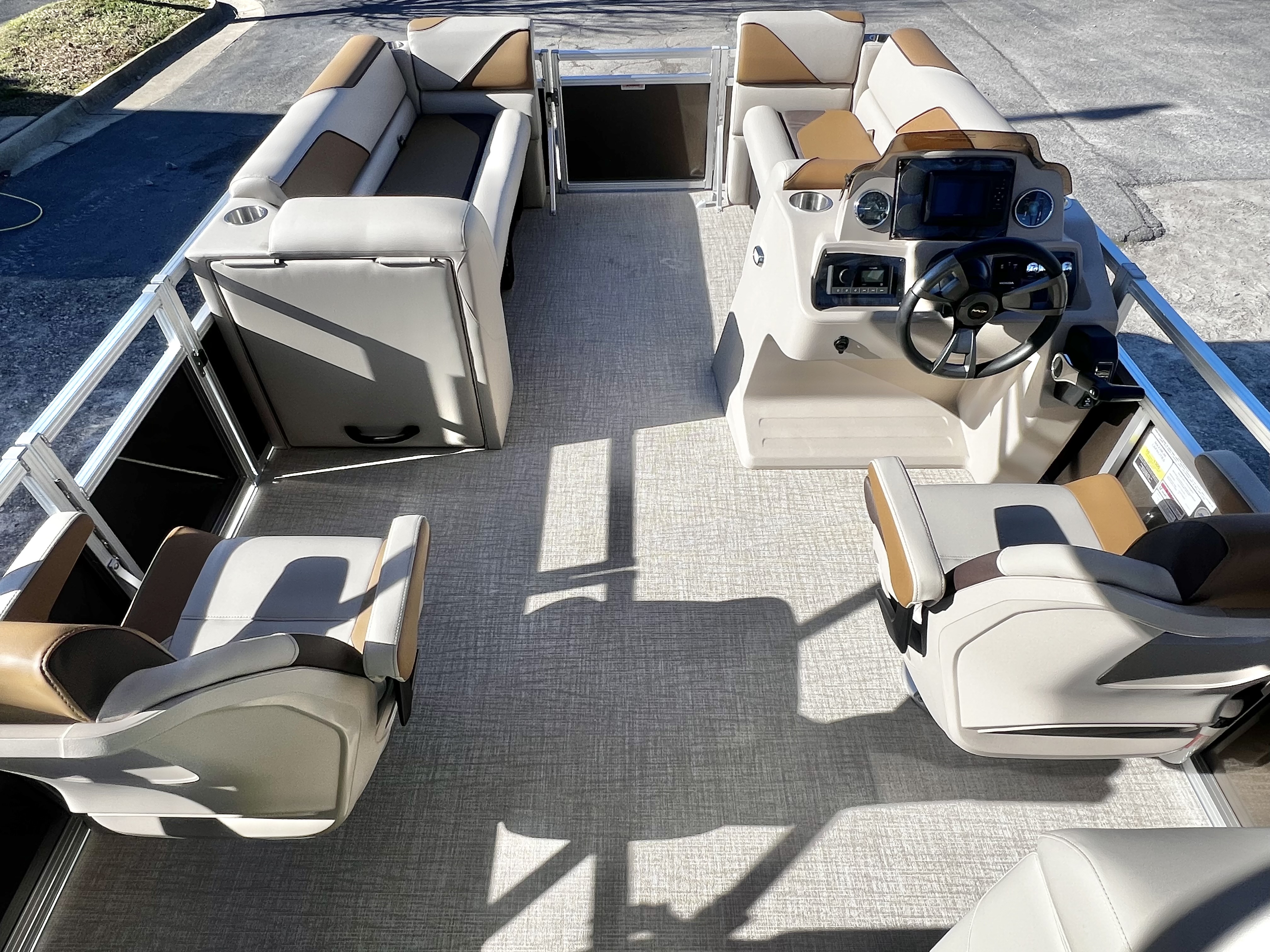 2026 Avalon Venture 21' Quad Lounge - IN STOCK - $40,451