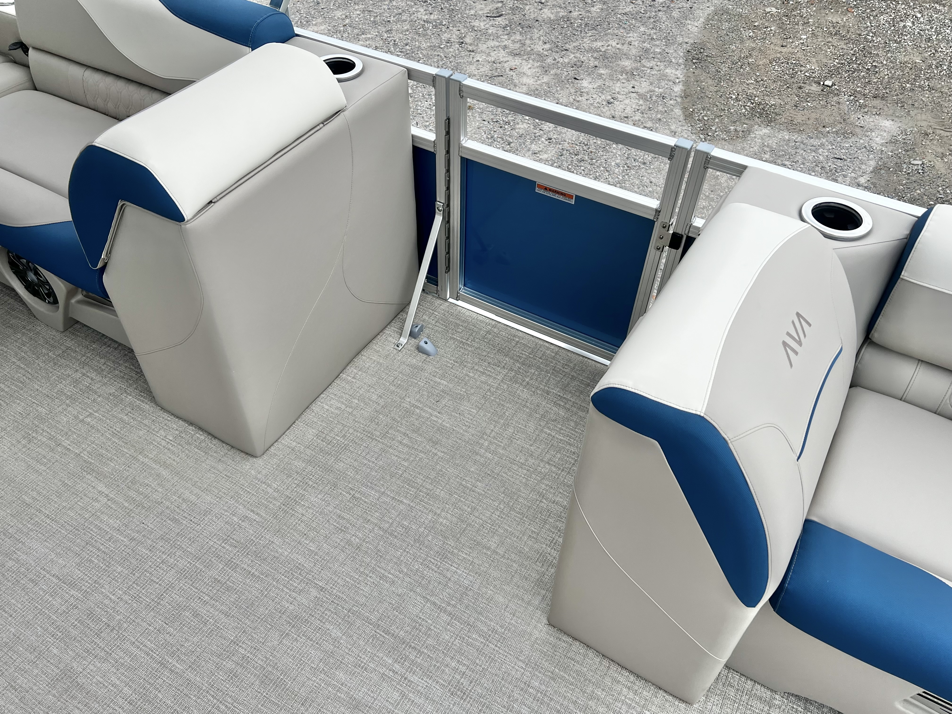 2027 Avalon Venture 85 23' Versatile Rear Bench Triple-Toon