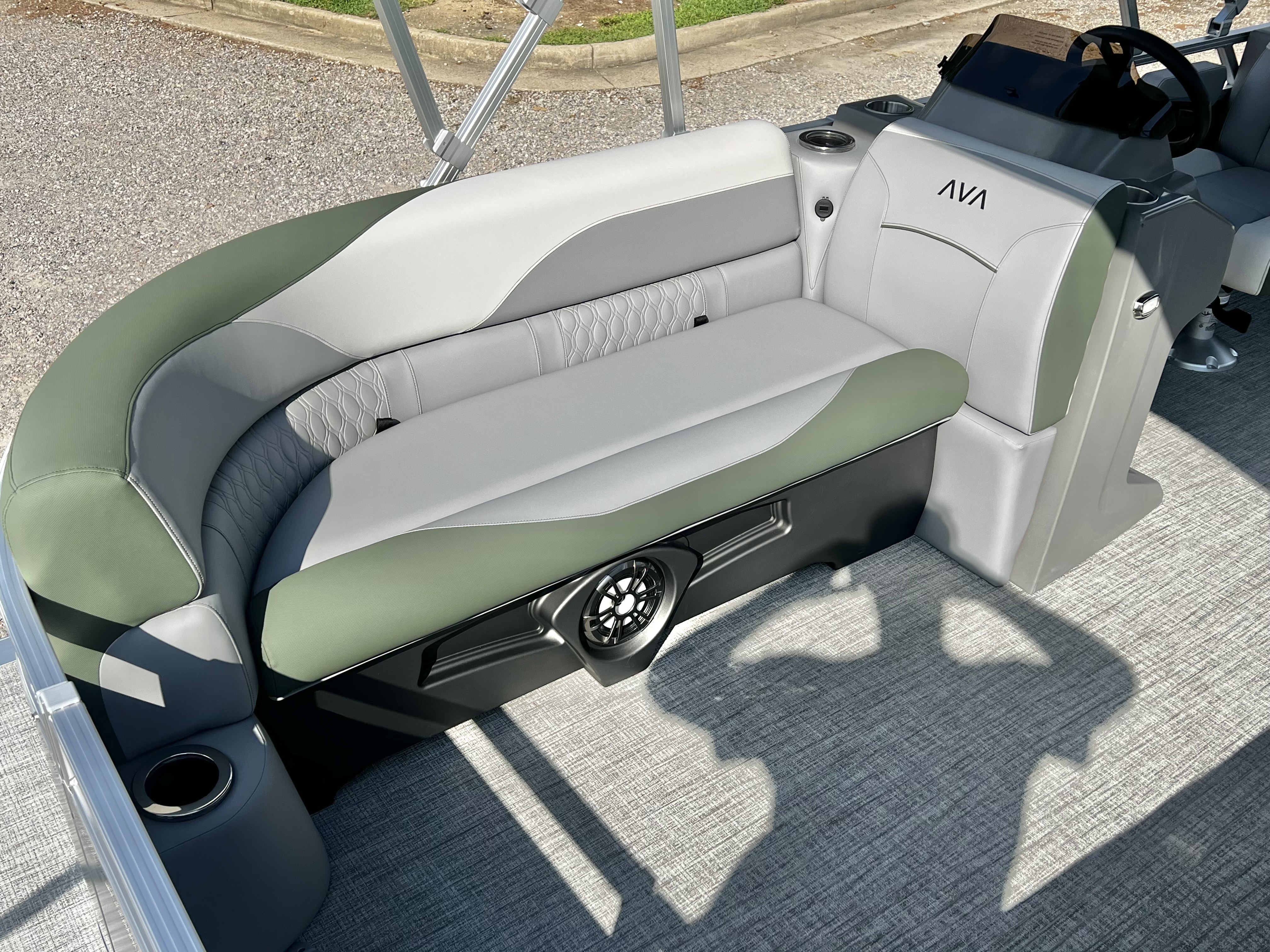 2027 Avalon Venture 85 23' Quad Lounge