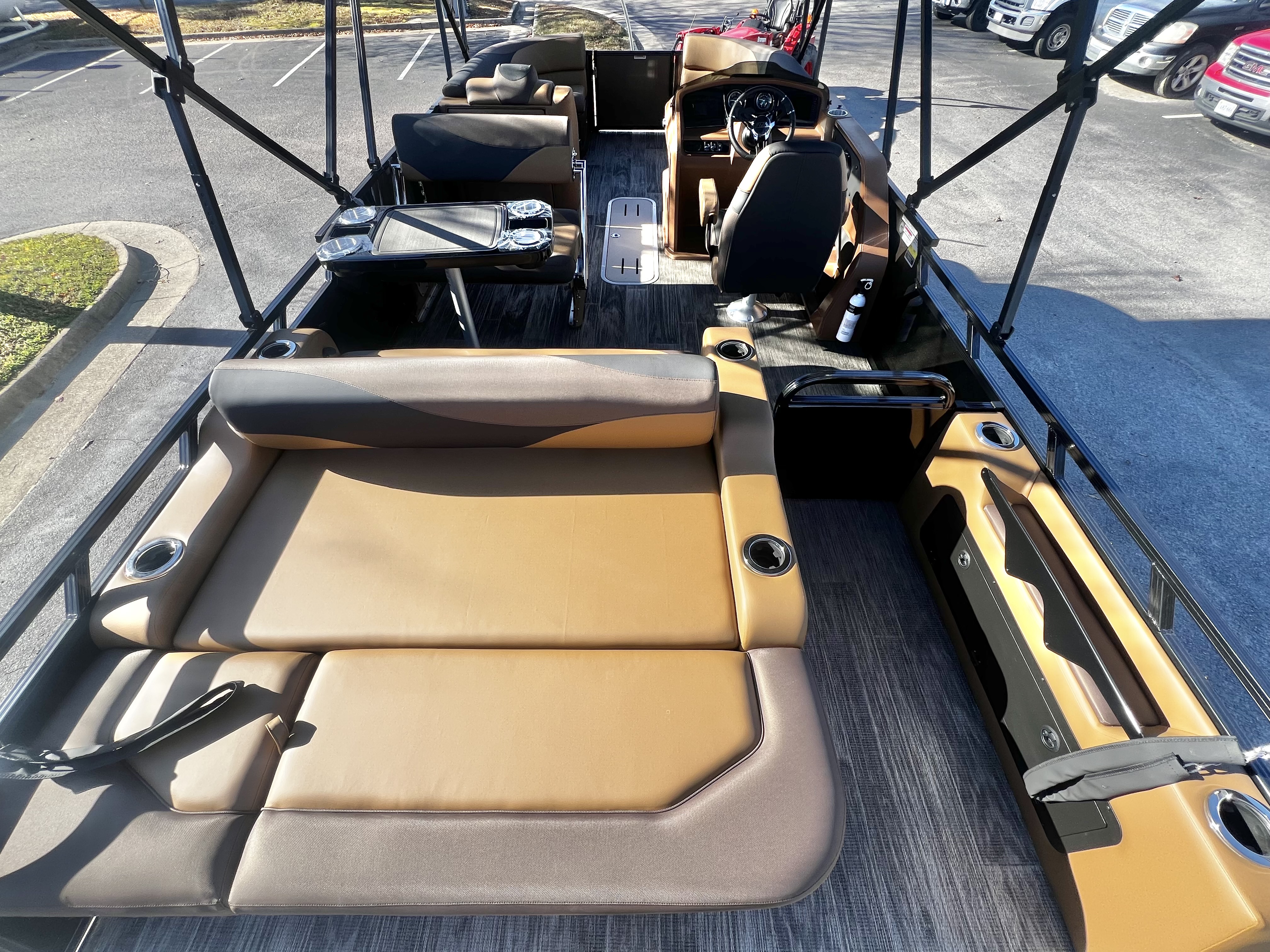 2026 Avalon LSZ 23' Entertainer Triple-Toon - IN STOCK - $70,458