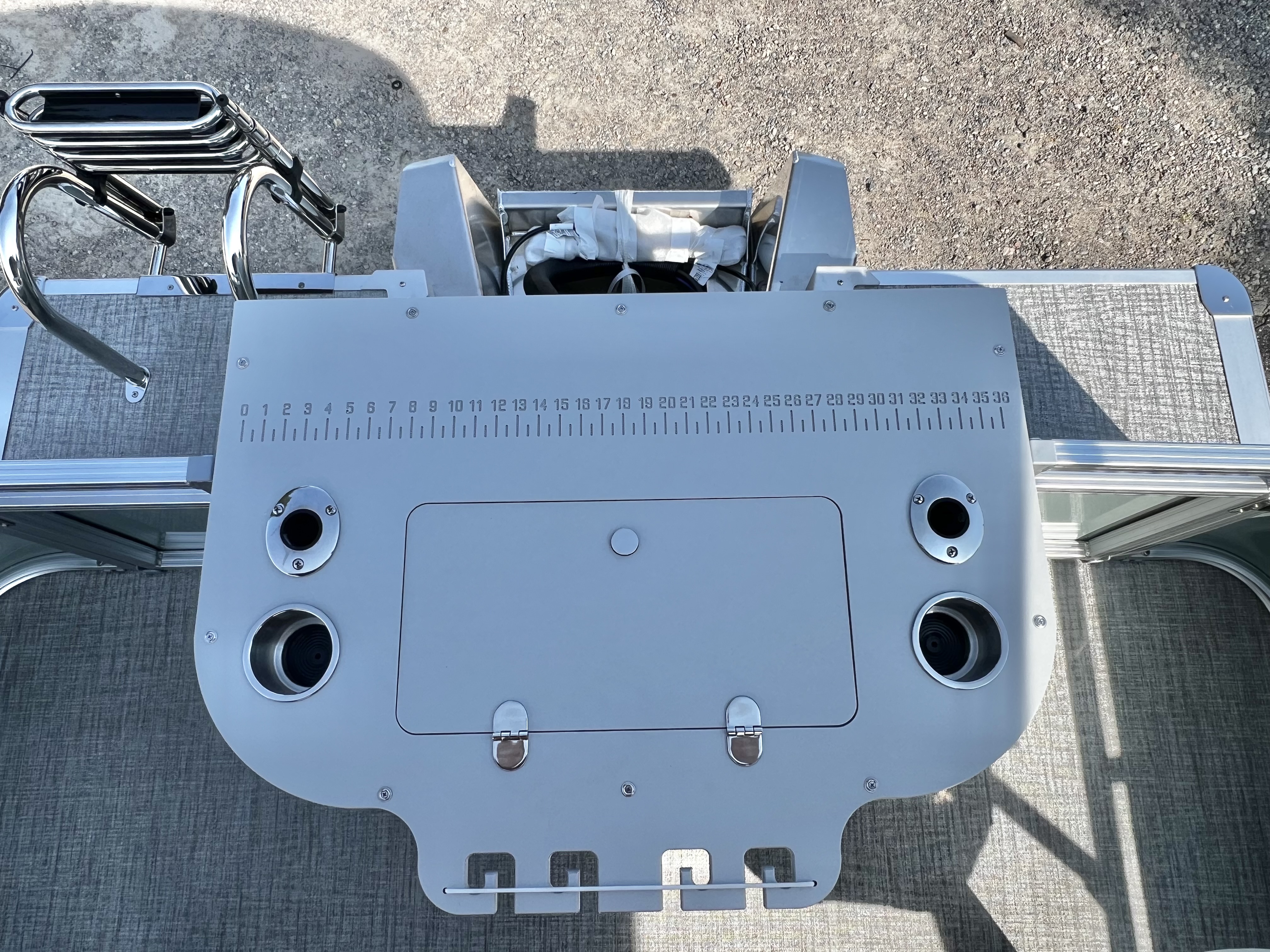 2027 Avalon Venture 85 23' Rear Fish Triple-Toon