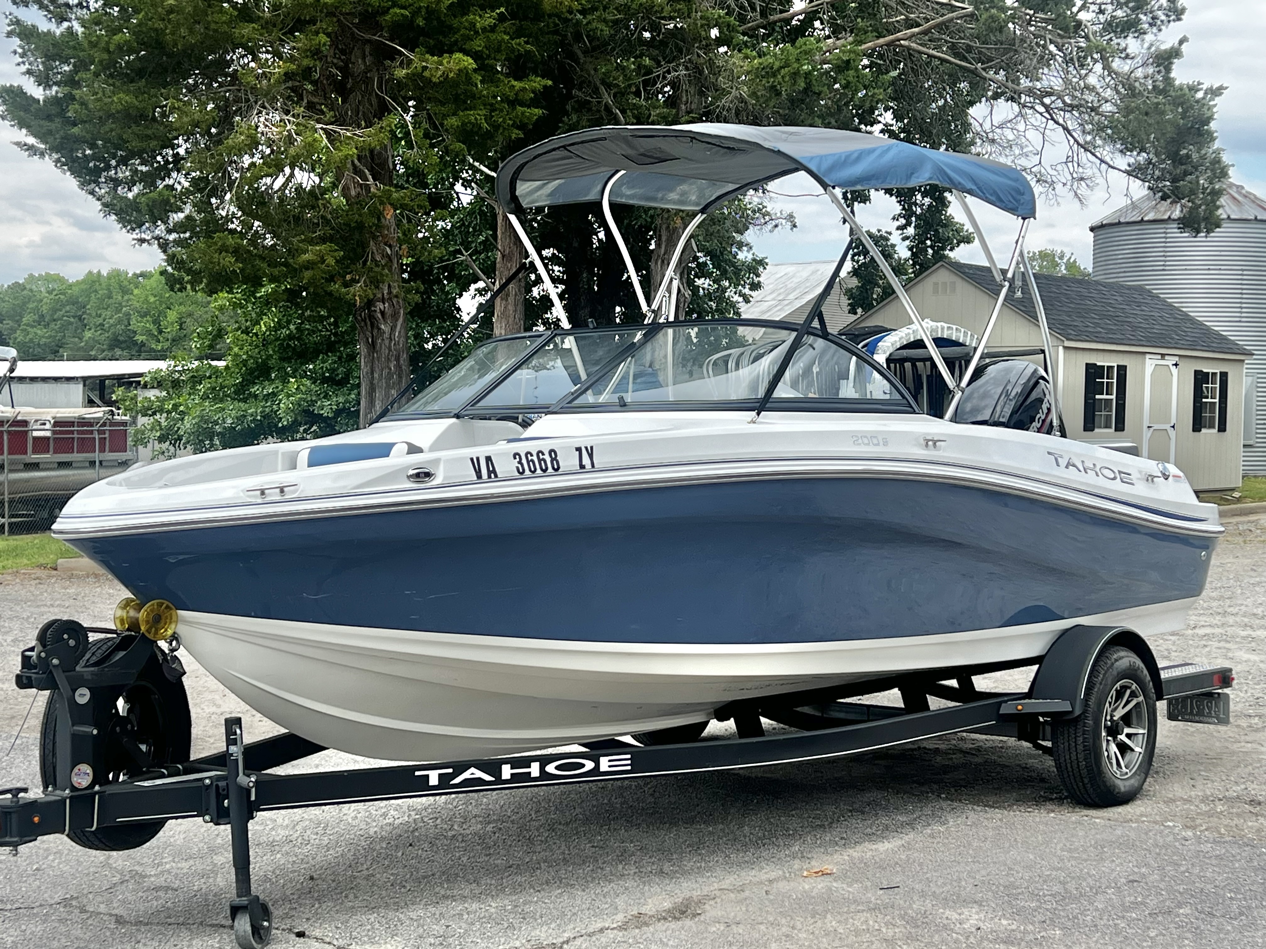 Used 2022 Tahoe 200 S Bowrider
