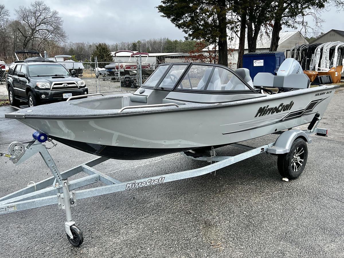 2026 Mirrocraft 1628 Holiday