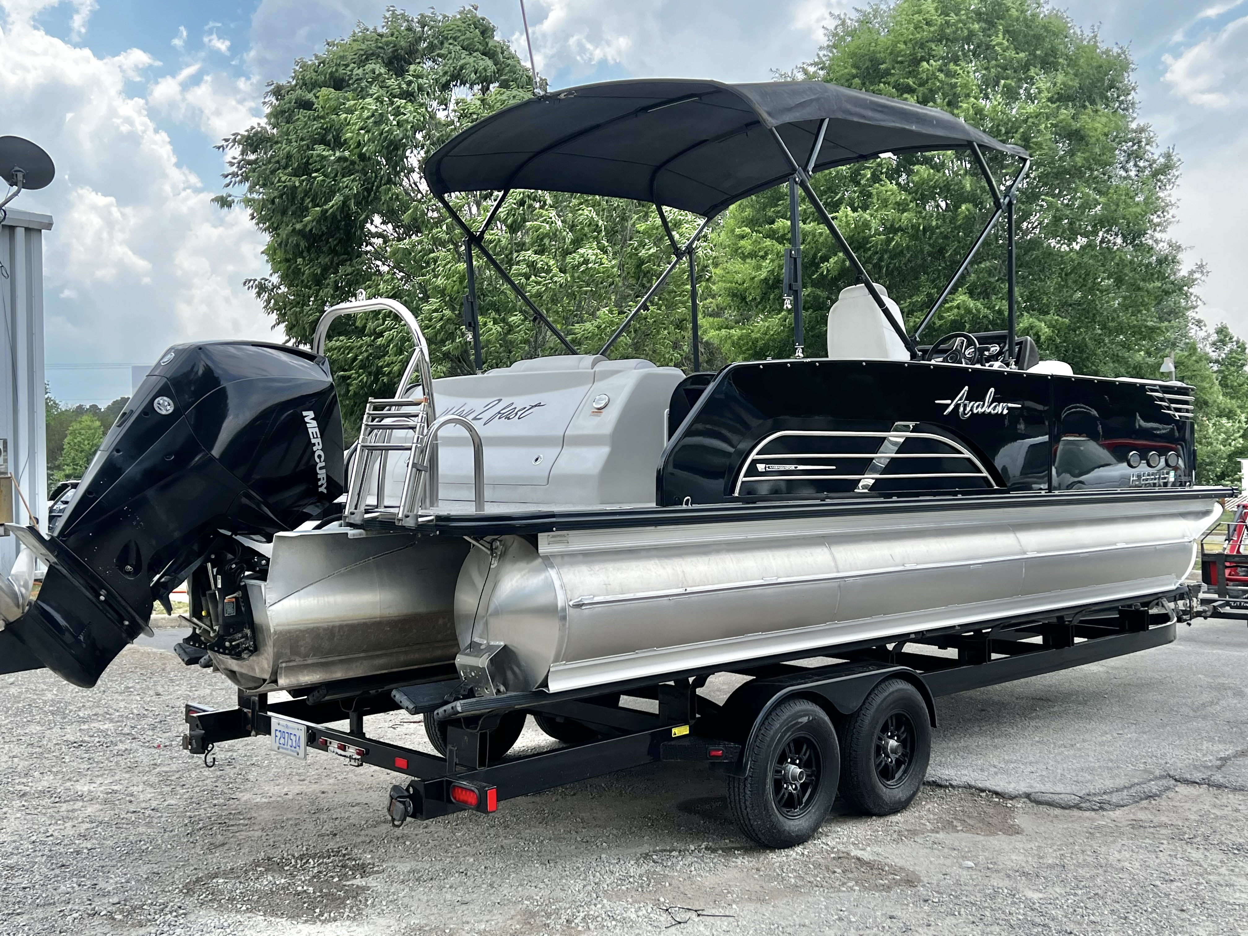 Used 2020 Avalon Ambassador 25' Rear J Lounge Triple-Toon - IN STOCK - $69,995