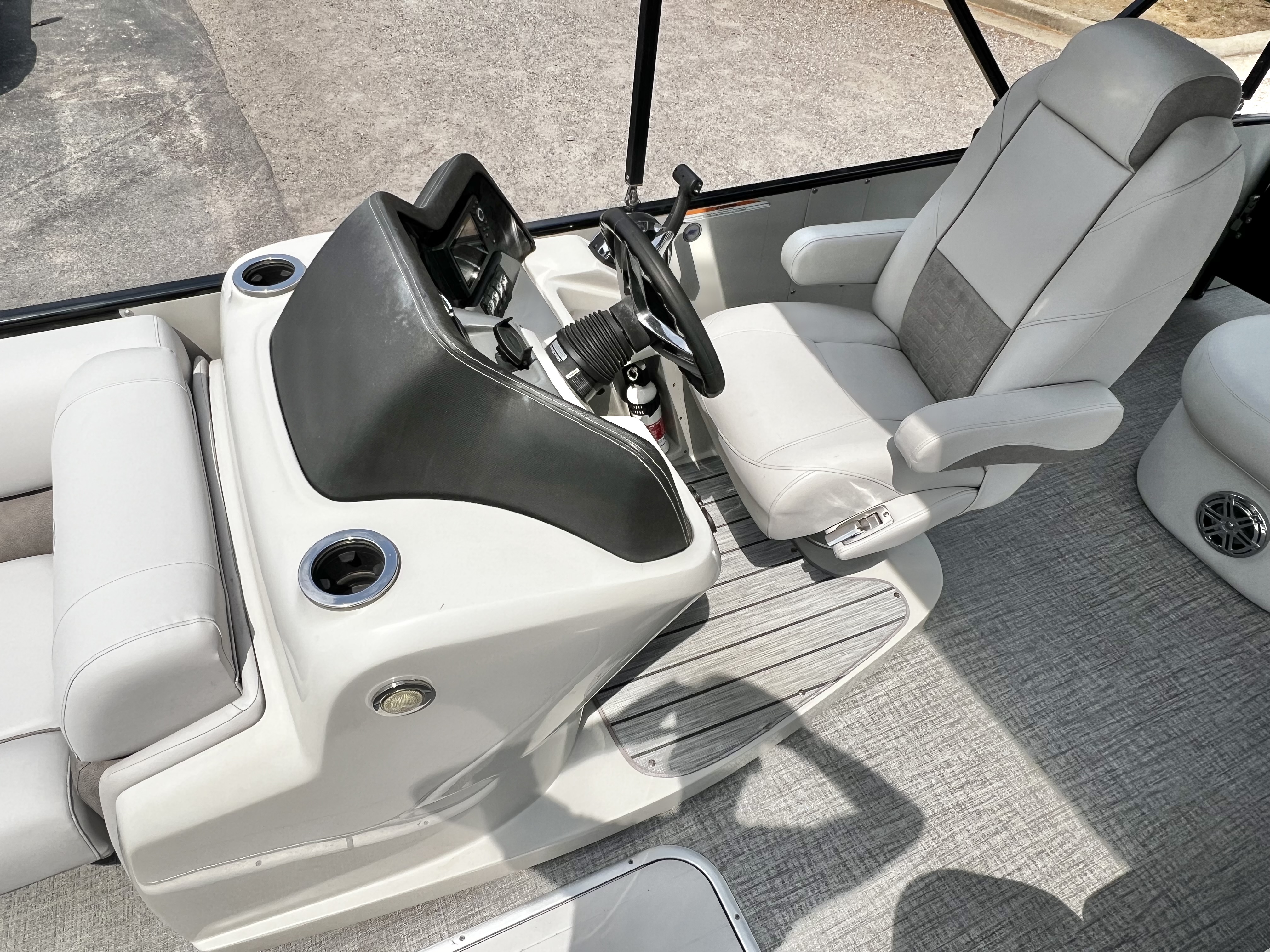 Used 2020 Avalon Ambassador 25' Rear J Lounge Triple-Toon - IN STOCK - $69,995