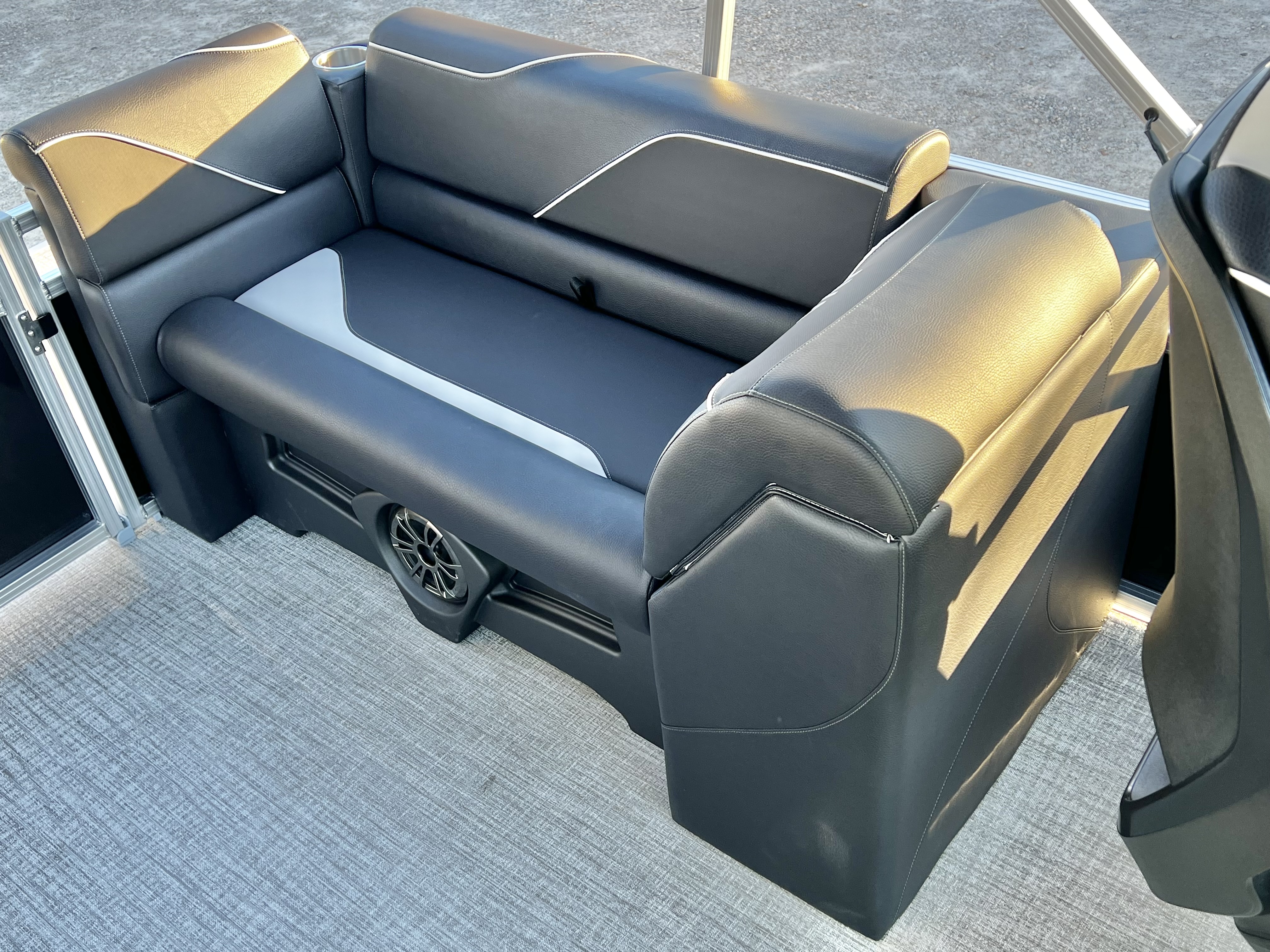 2026 Avalon Venture 21' Quad Lounge - IN STOCK - $44,405