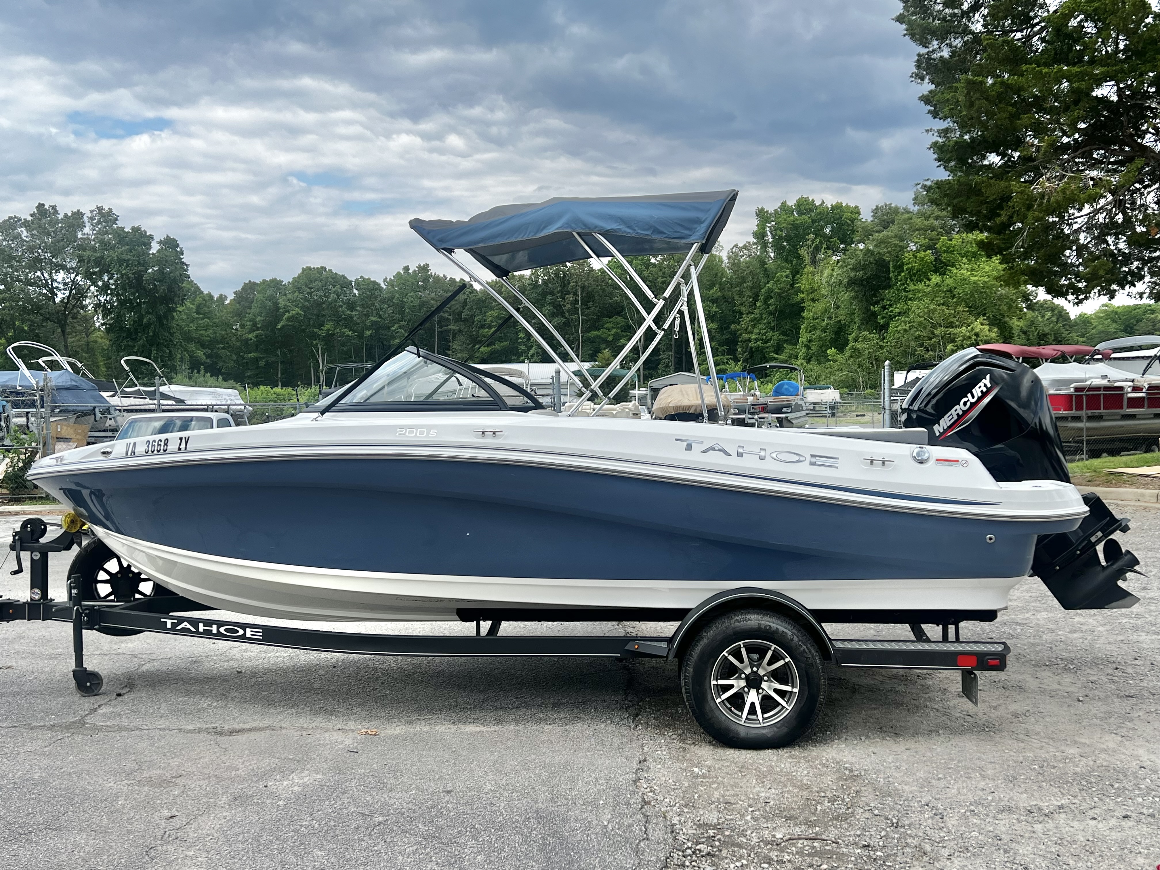 Used 2022 Tahoe 200 S Bowrider