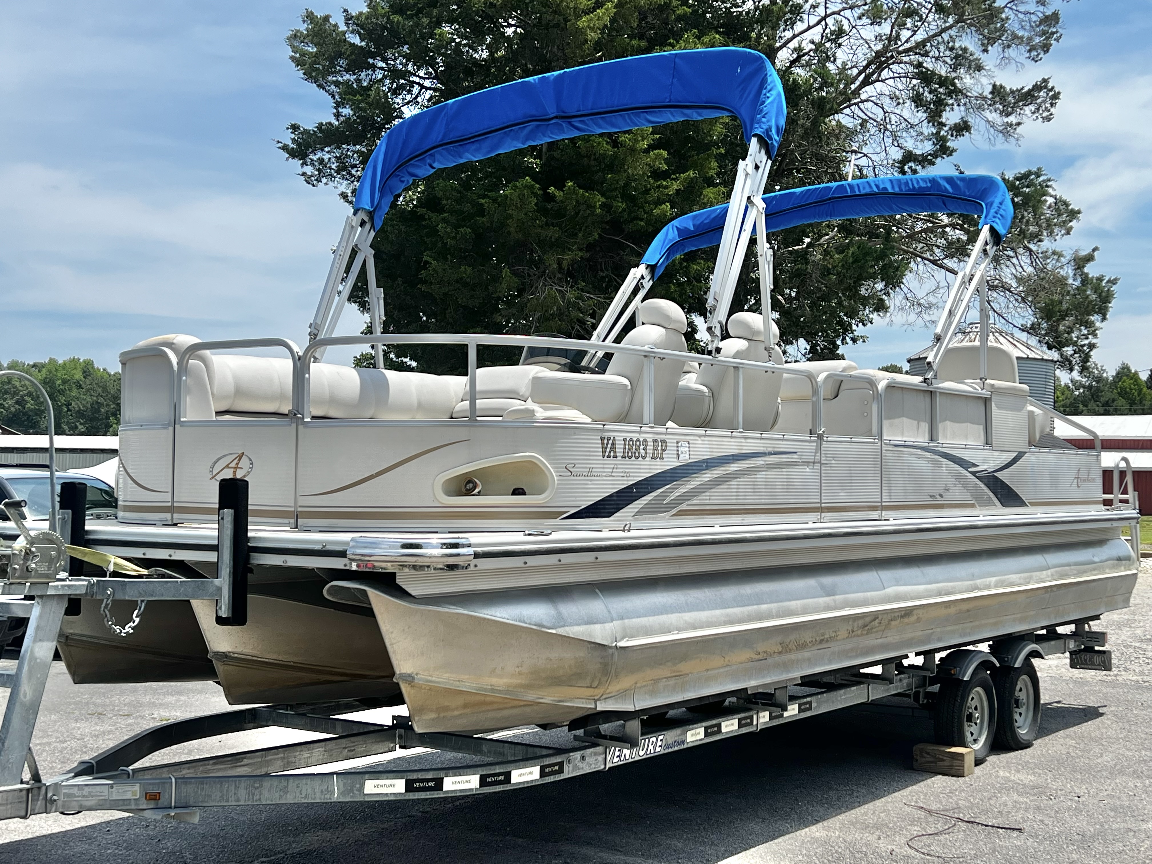 Used 2009 Avalon Paradise 26' Sandbar Triple-Toon - IN STOCK