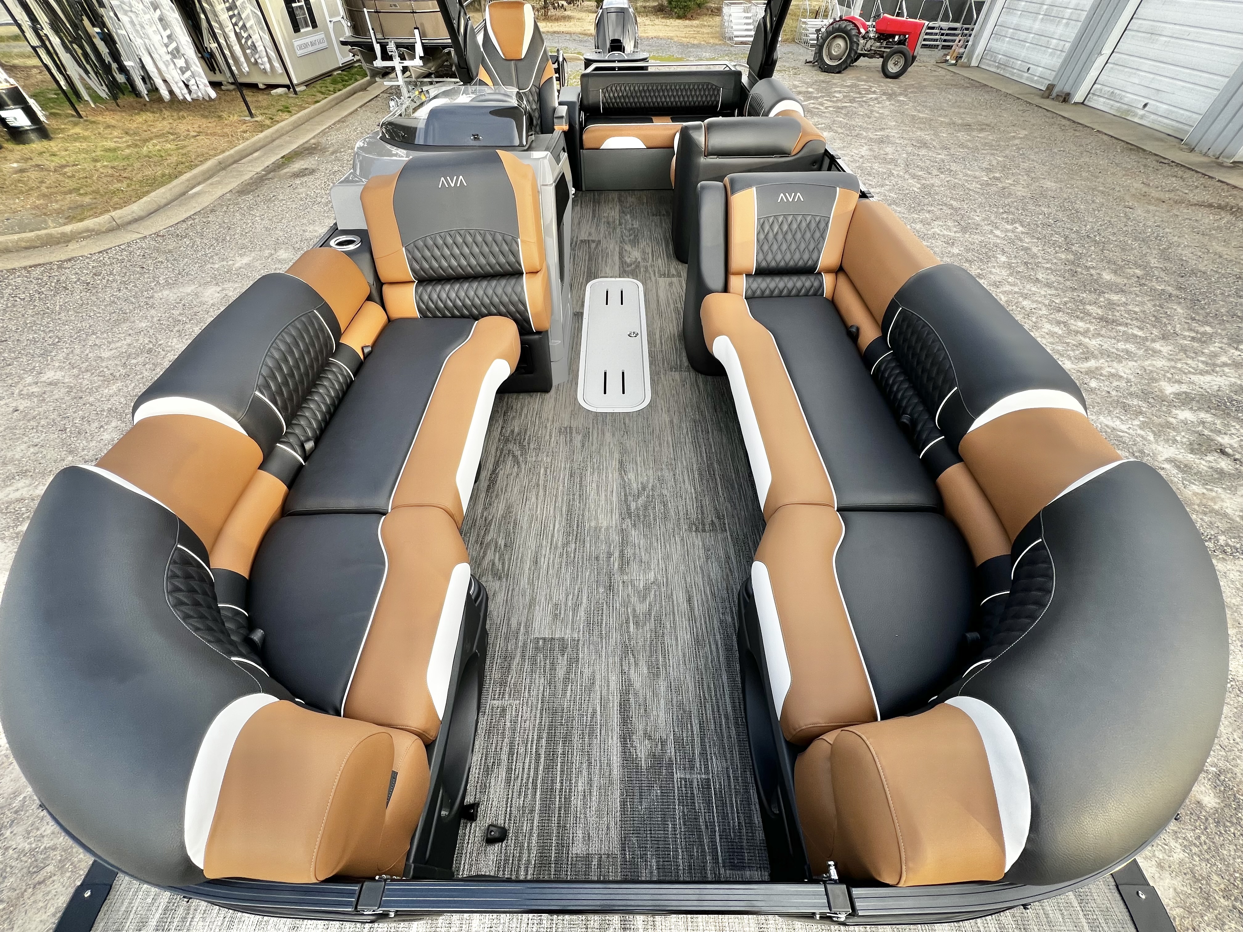 2026 Avalon Excalibur LTD 25' Flex Lounge Triple-Toon - IN STOCK - $154,718