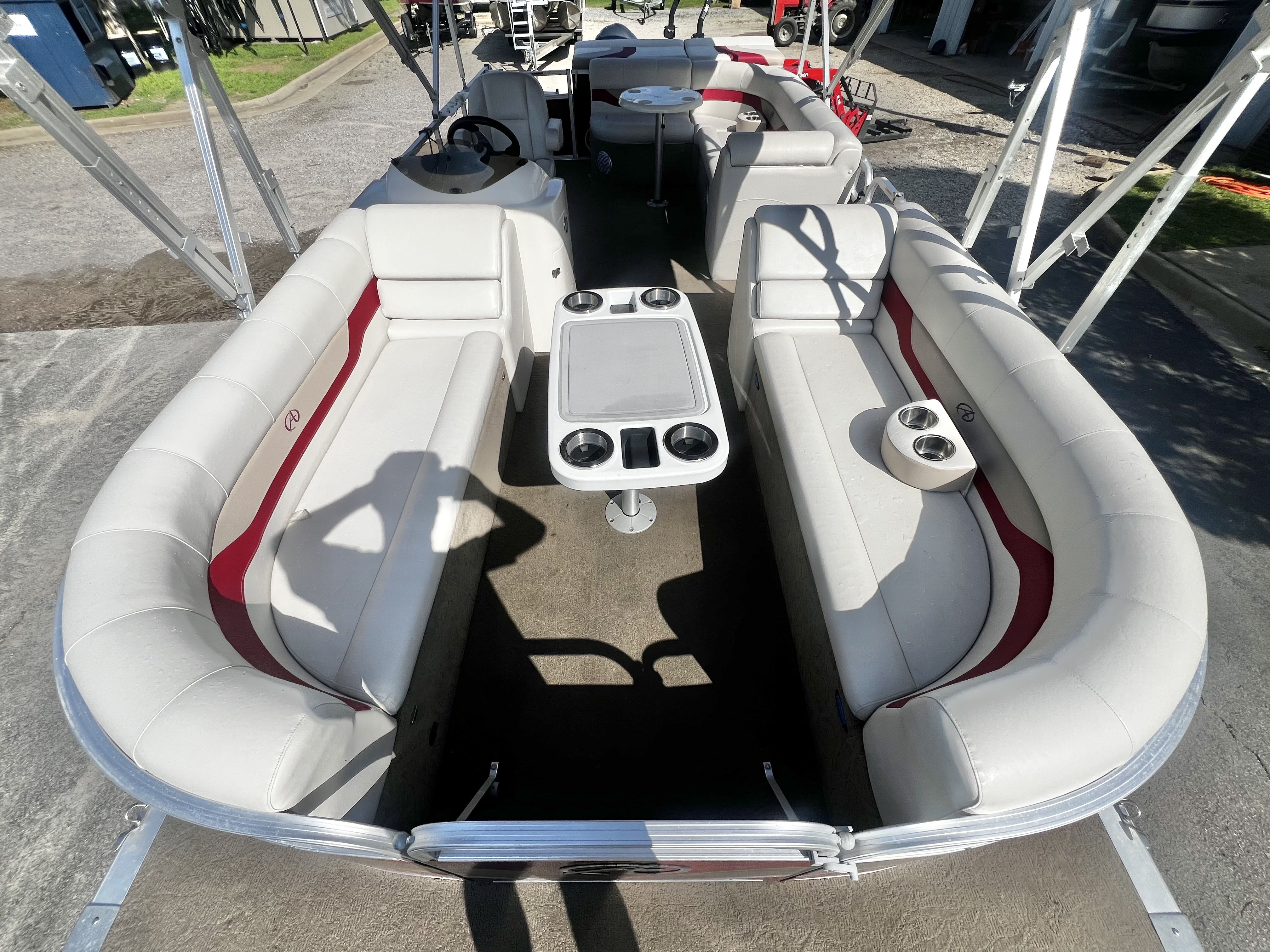 Used 2014 Avalon LS 23' Cruise