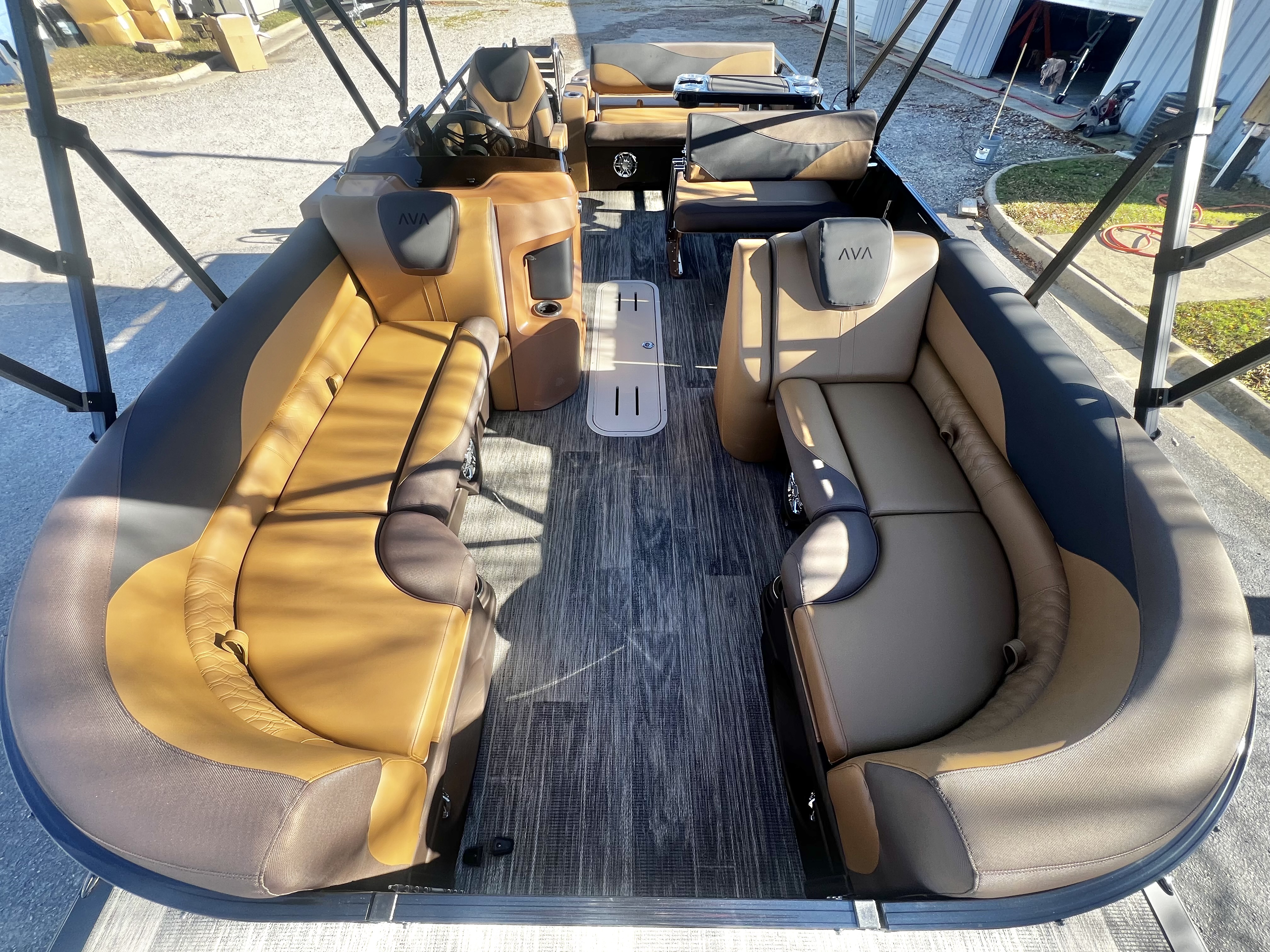 2026 Avalon LSZ 23' Entertainer Triple-Toon - IN STOCK - $70,458