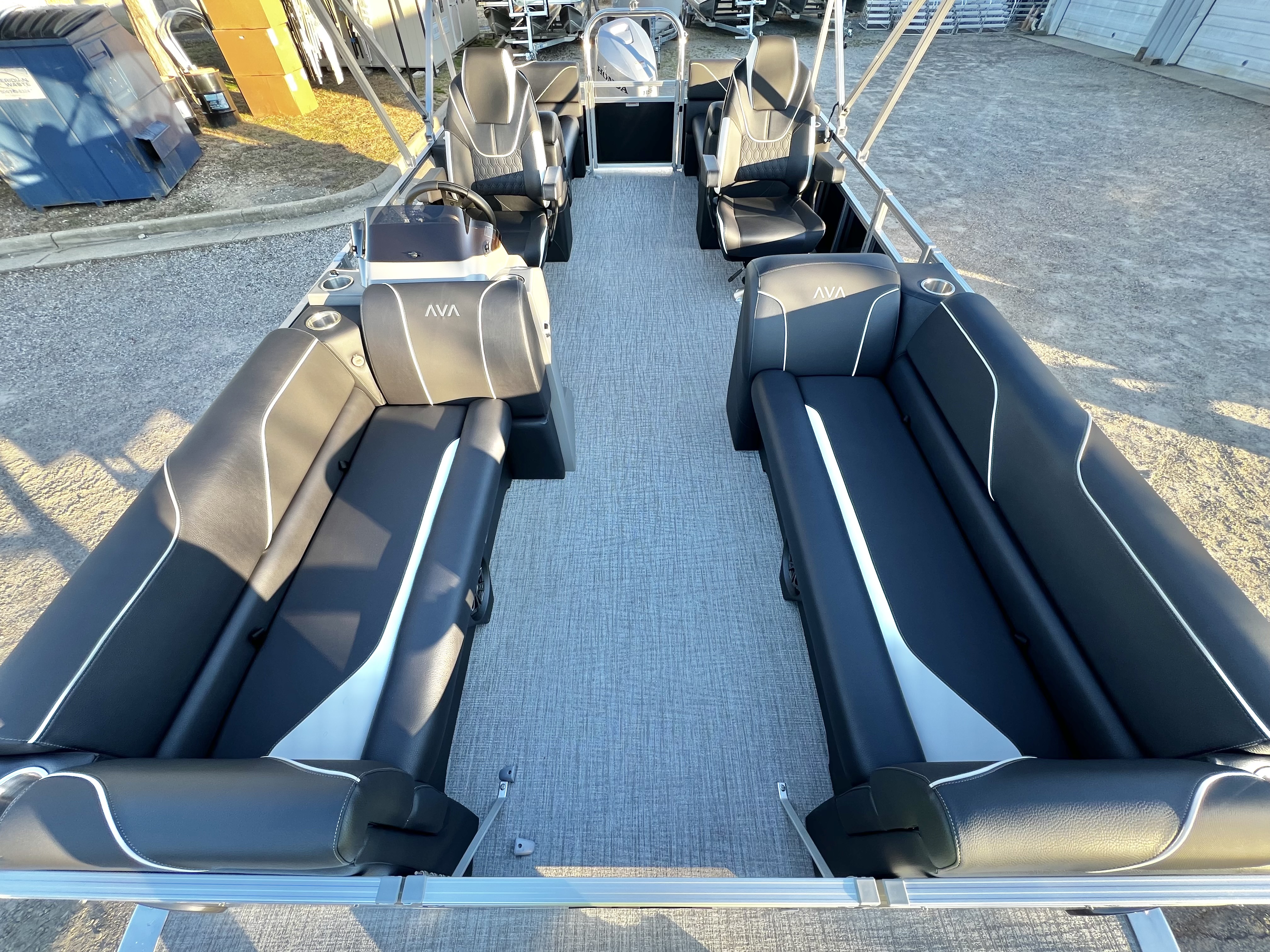 2026 Avalon Venture 21' Quad Lounge - IN STOCK - $44,405