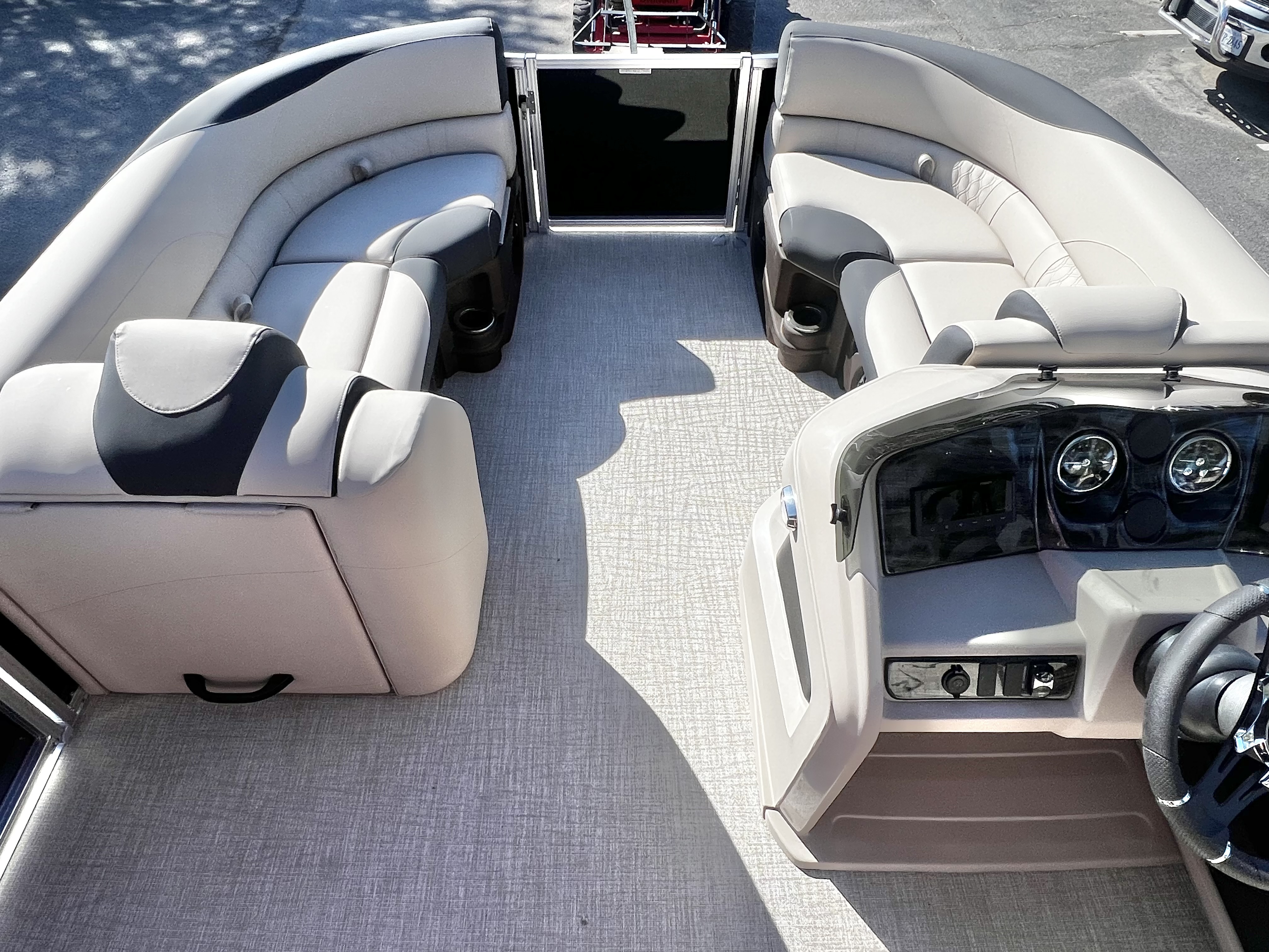 2026 Avalon LSZ 23' Quad Lounge Triple-Toon - IN STOCK -  $73,559