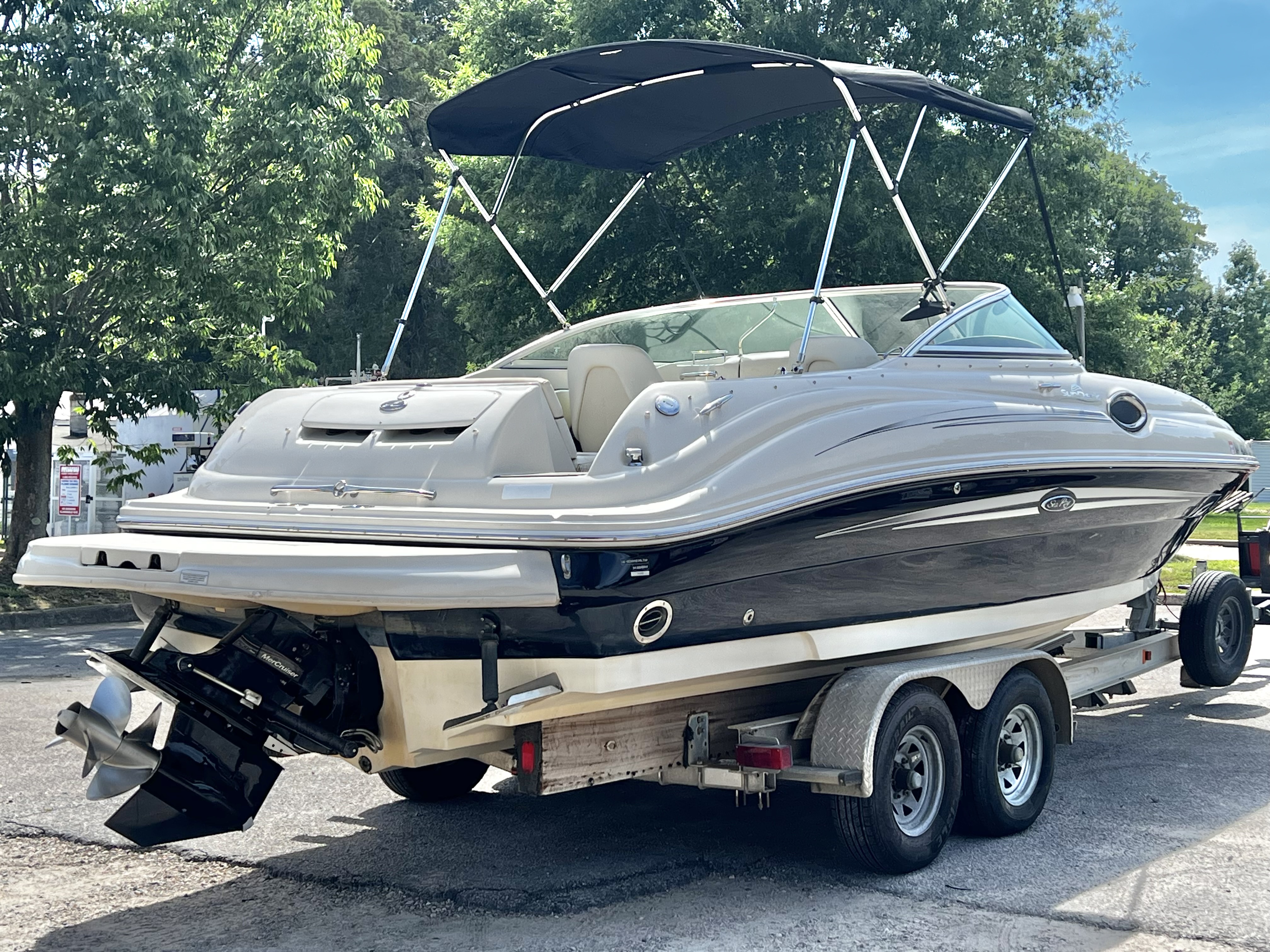 Used 2008 Sea Ray 240 Sundancer