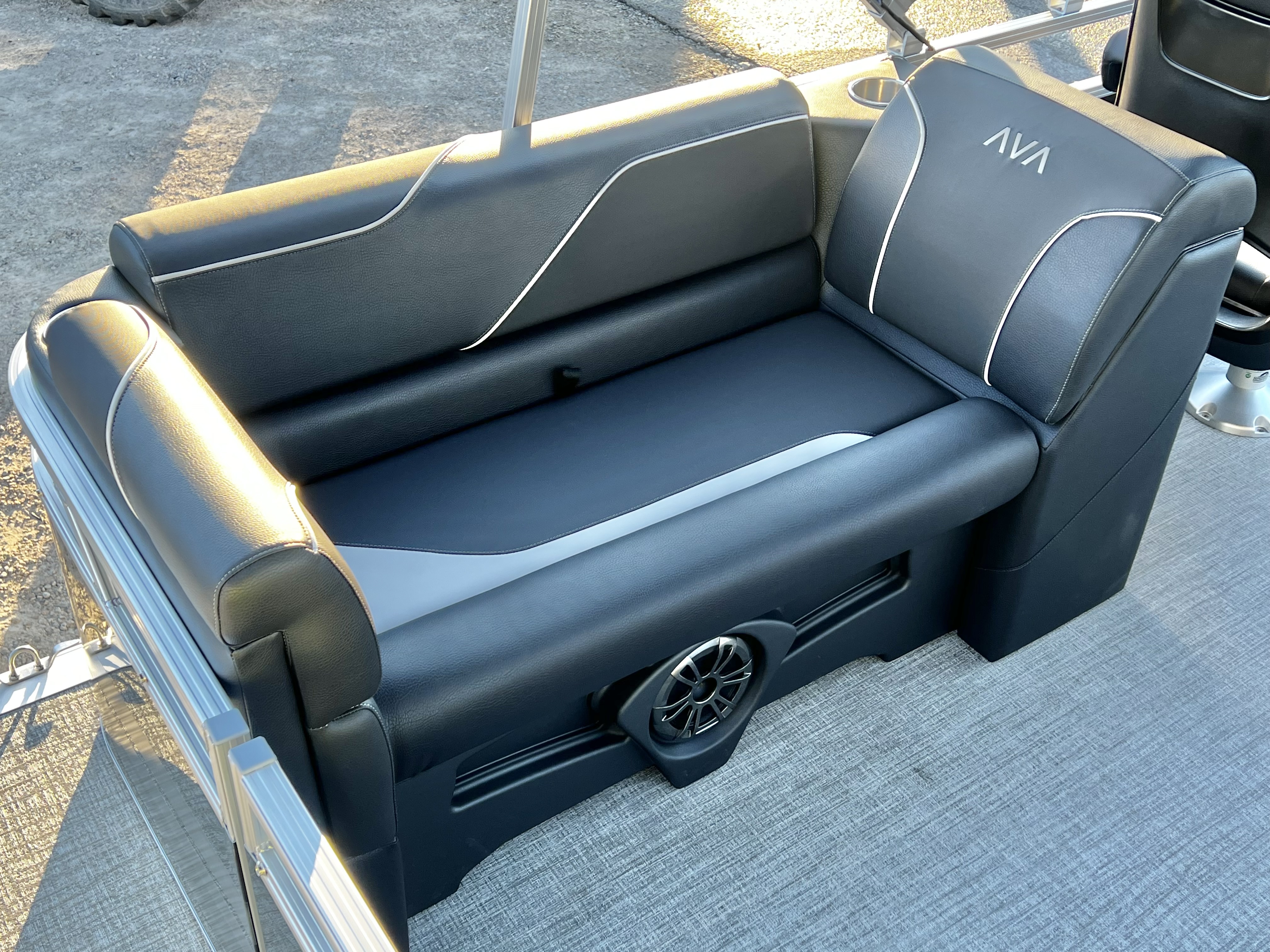 2026 Avalon Venture 21' Quad Lounge - IN STOCK - $44,405
