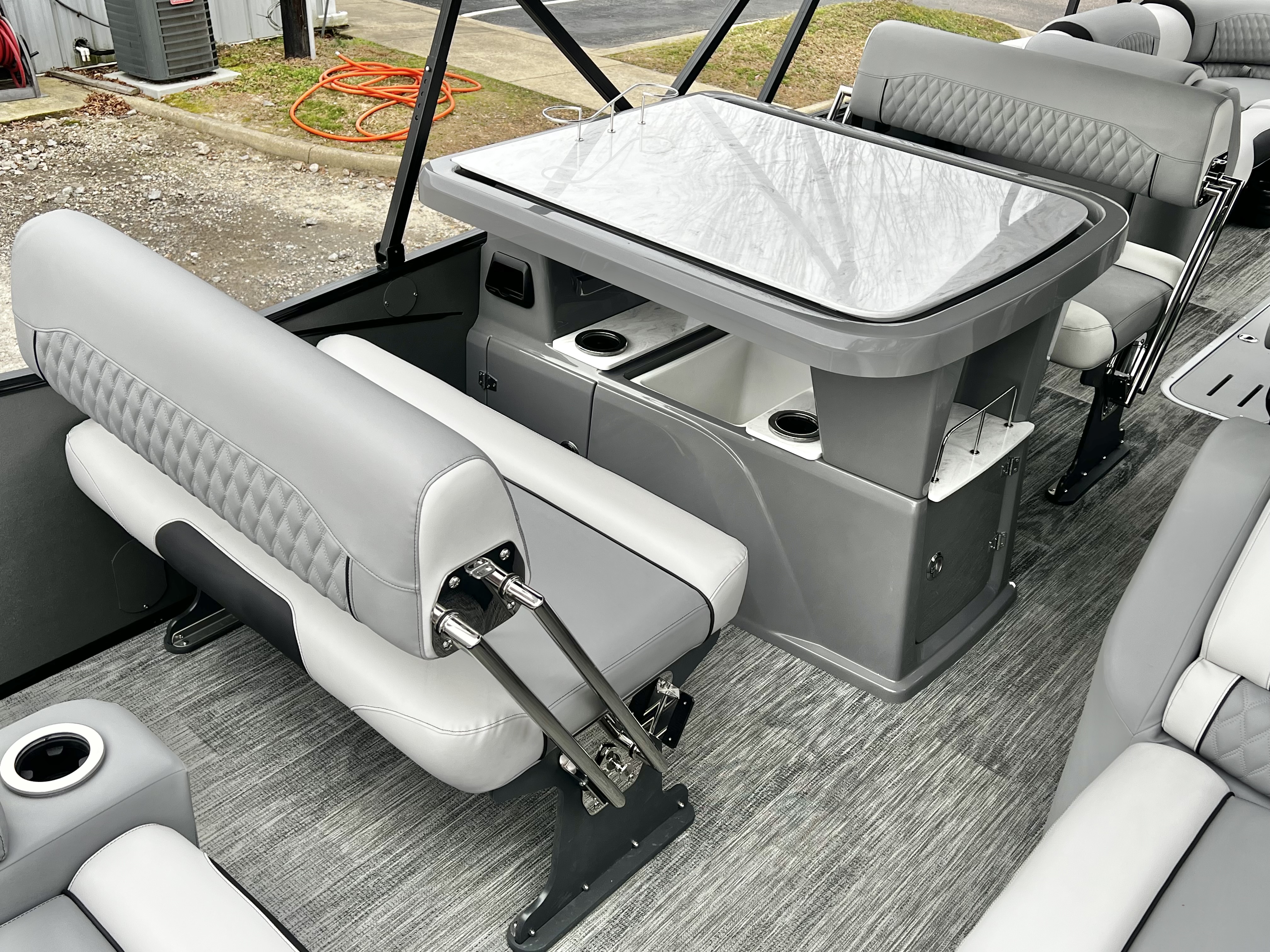 2026 Avalon Catalina 25' Entertainer Triple-Toon - IN STOCK - $109,467