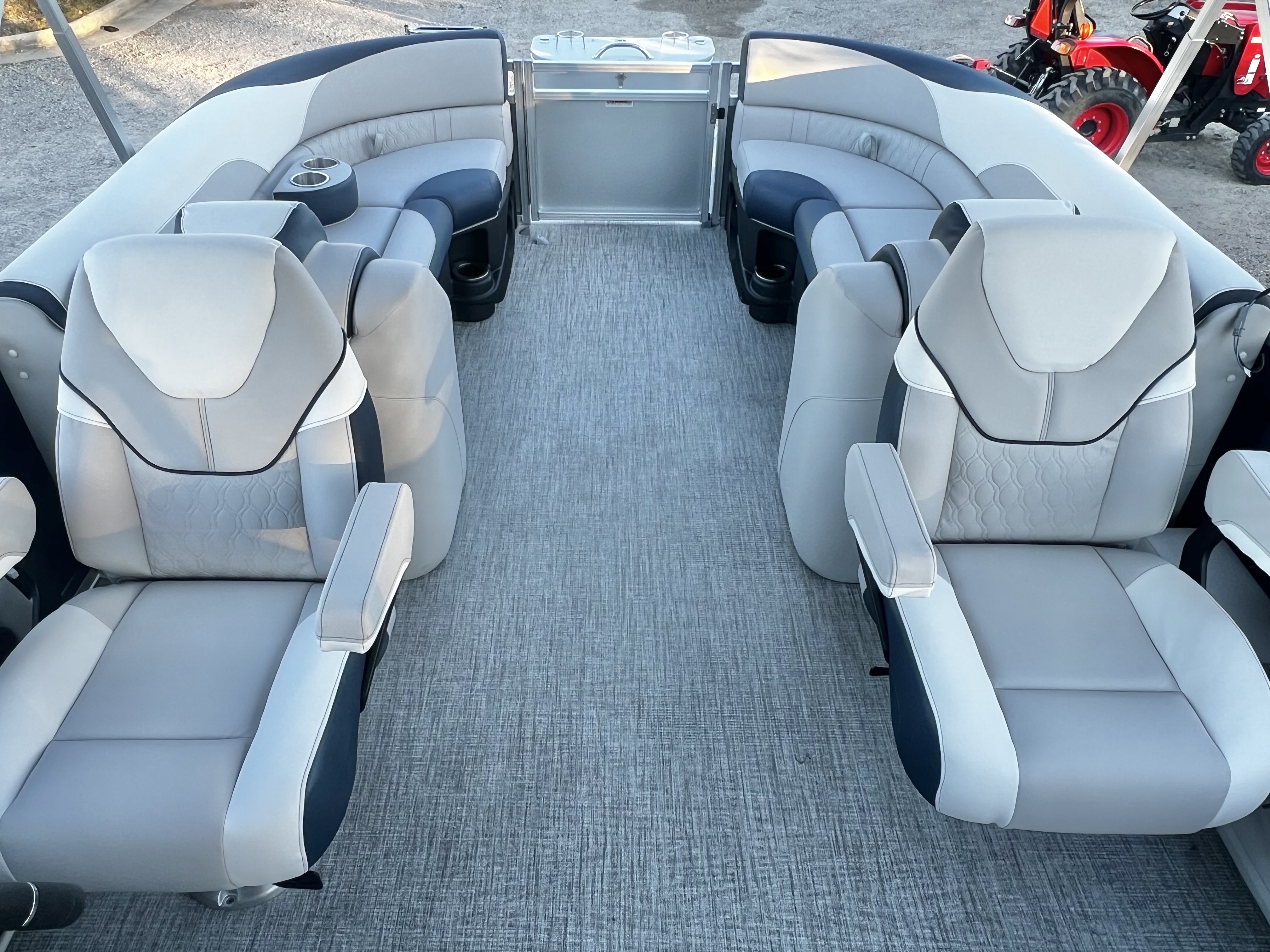 2026 Avalon LSZ 23' Quad Lounge Triple-Toon - IN STOCK - $61,416