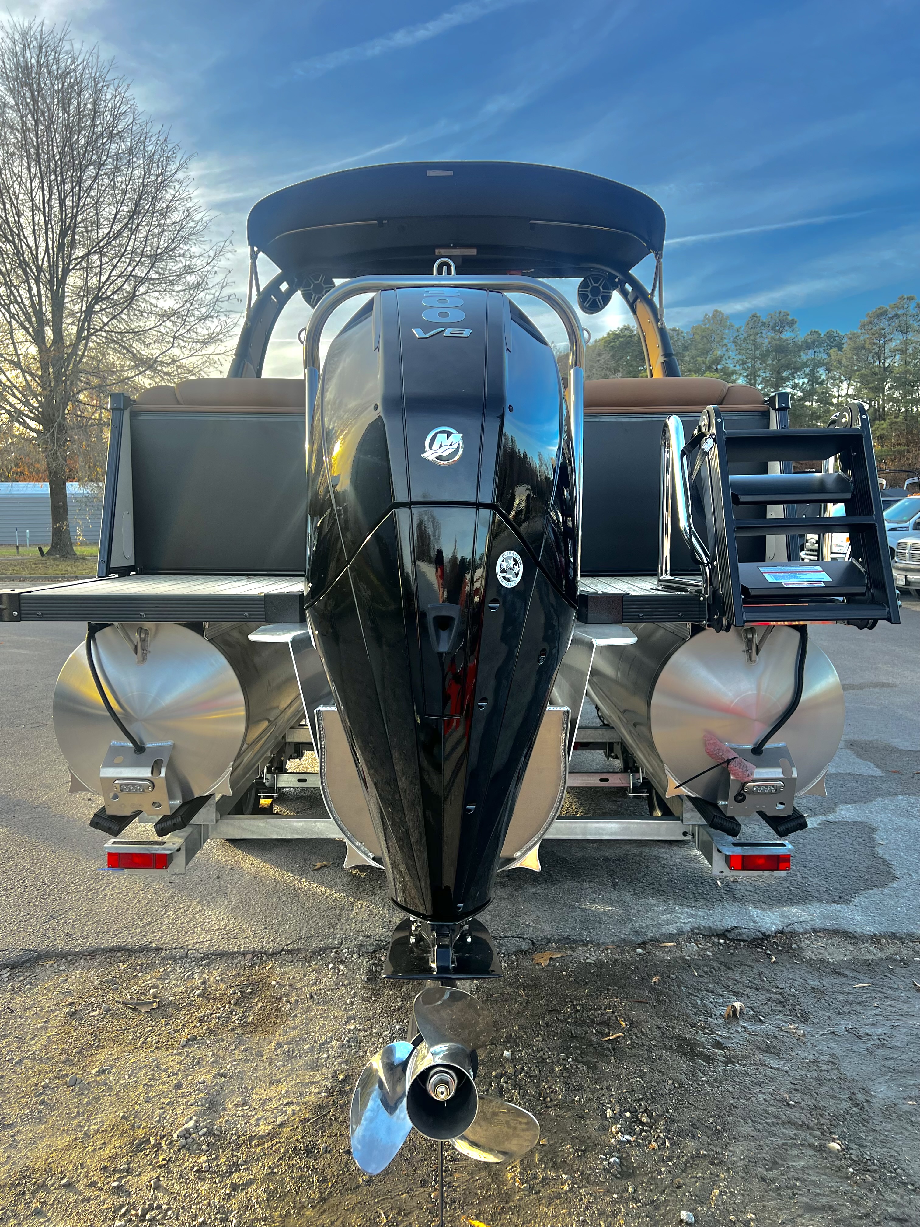 2026 Avalon Catalina 25' Quad Lounge Windshield Triple-Toon - IN STOCK - $123,990