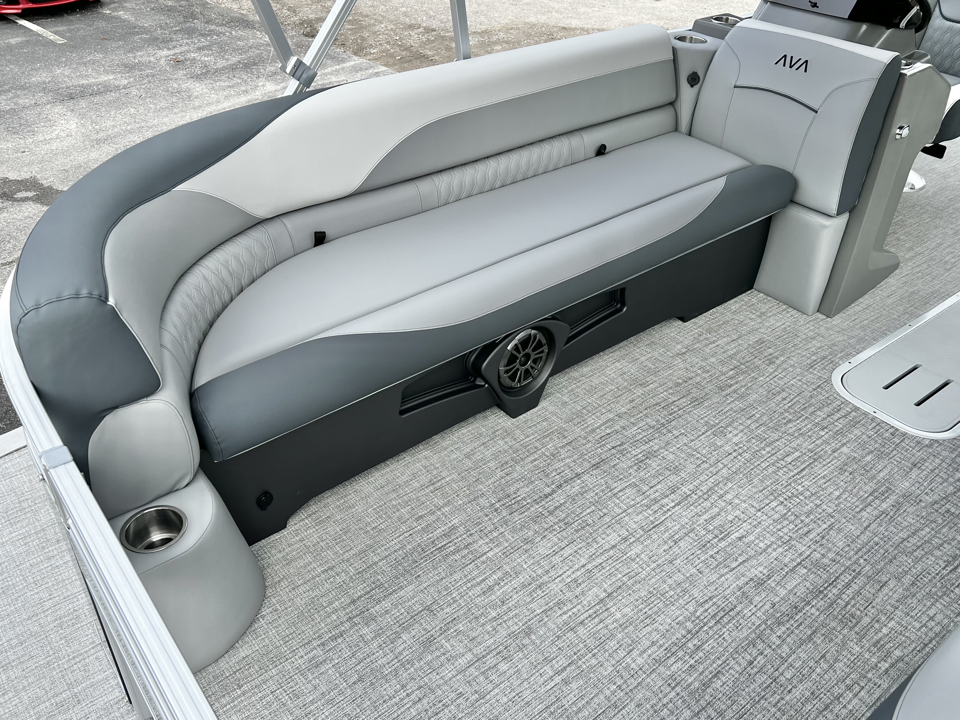 2026 Avalon Venture 85 25' Rear Fish Triple-Toon - IN STOCK