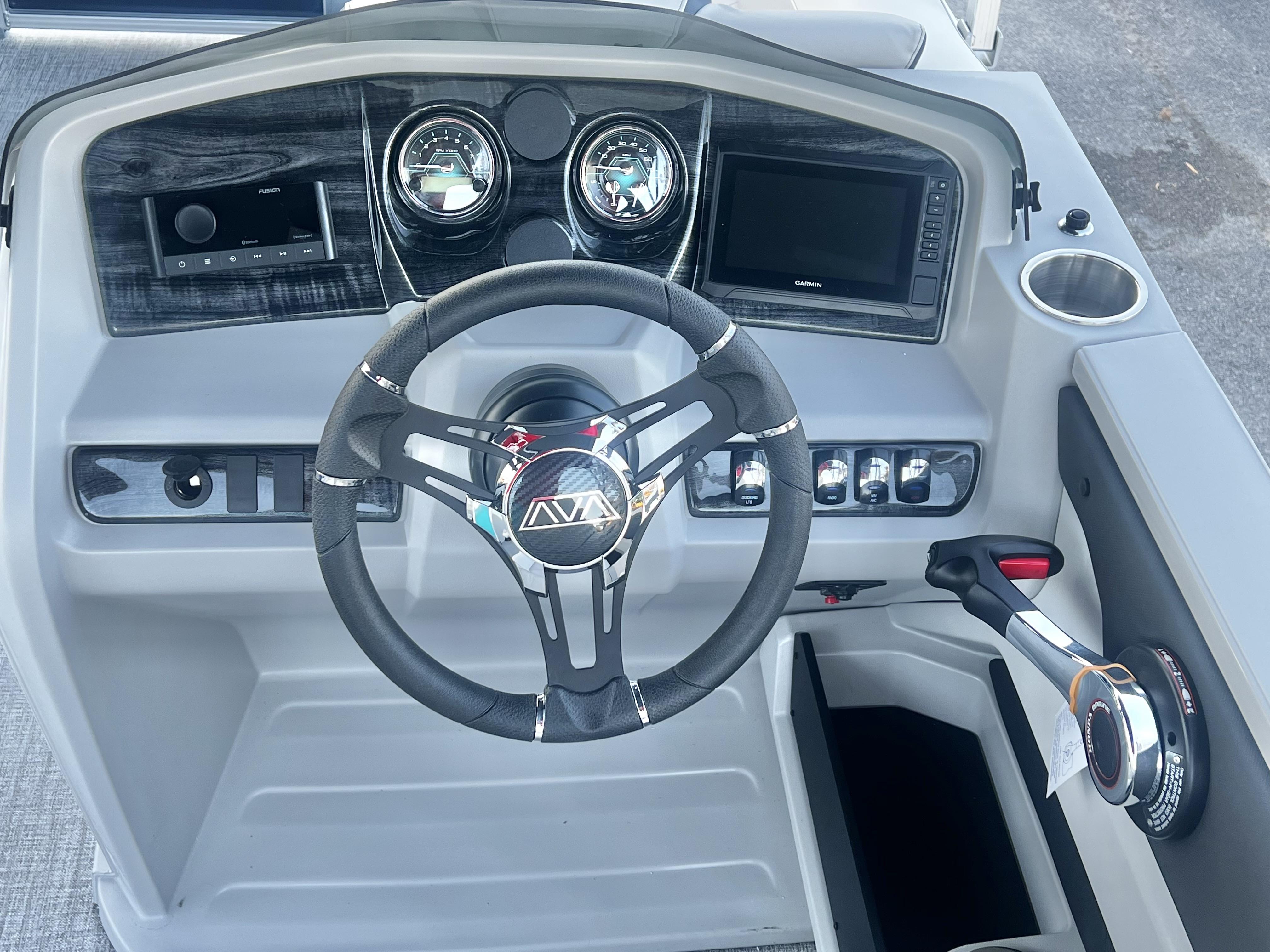 2026 Avalon LSZ 23' Quad Lounge Triple-Toon - IN STOCK - $61,416