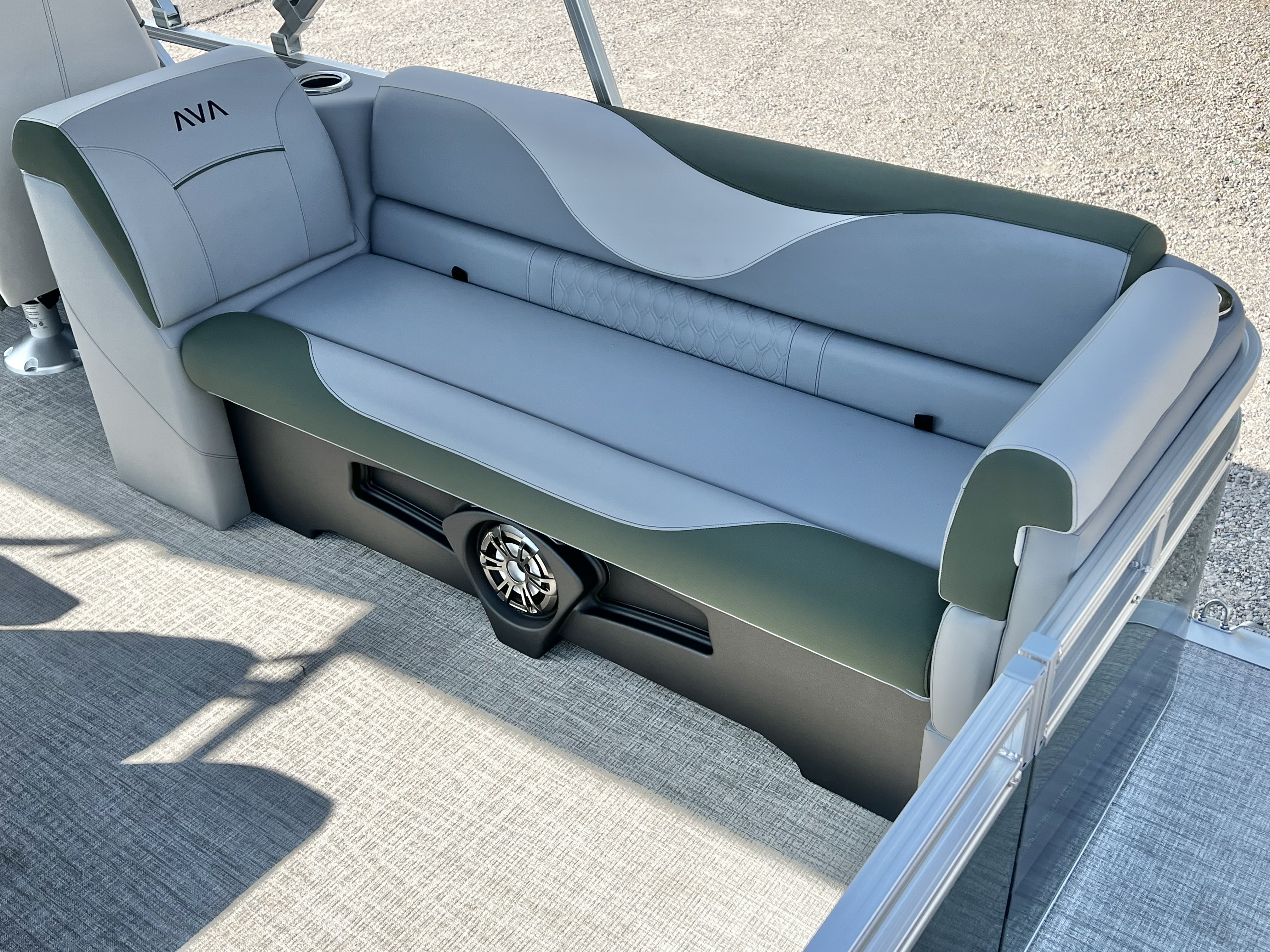 2027 Avalon Venture 85 23' Quad Lounge