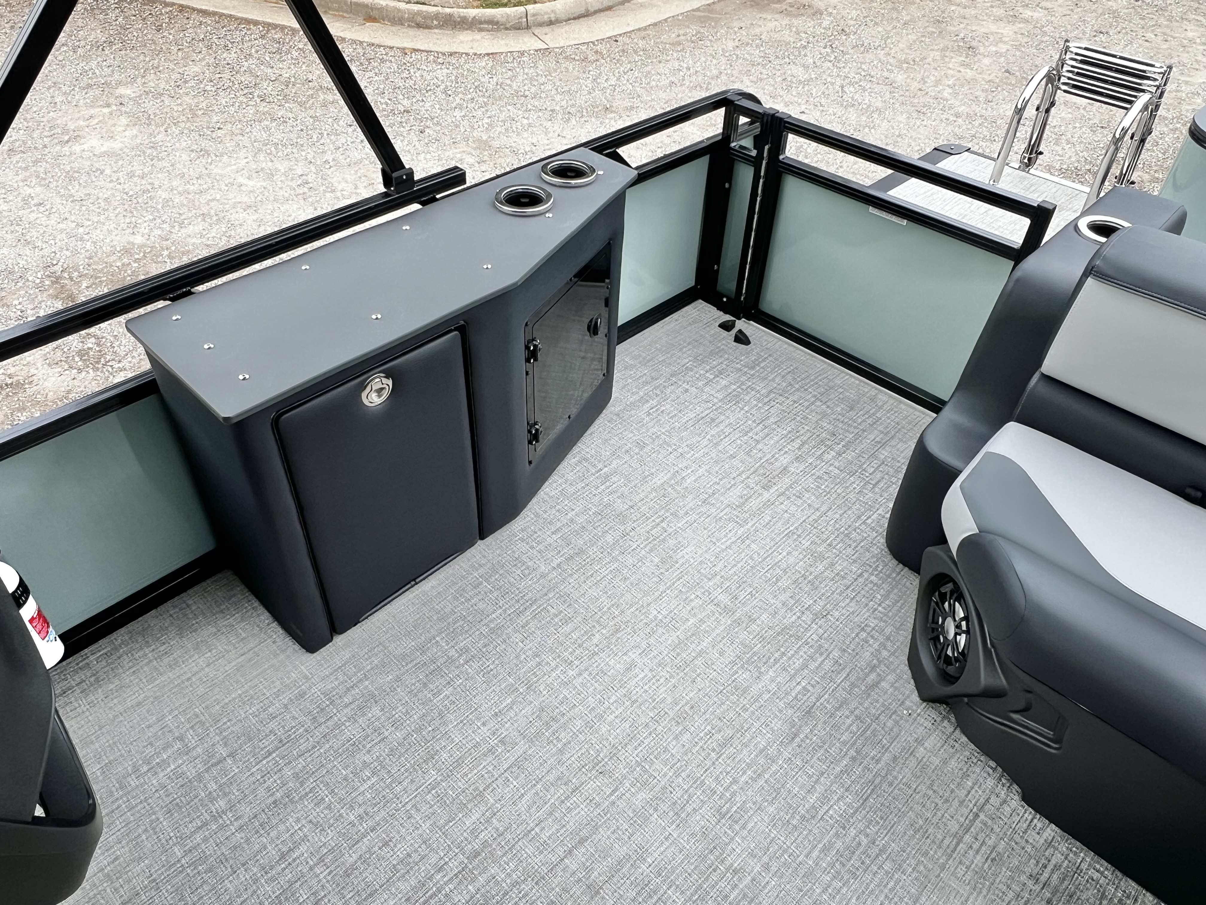2026 Avalon Venture 85 25' Cruise Rear Bench Triple-Toon - IN STOCK - $78,637