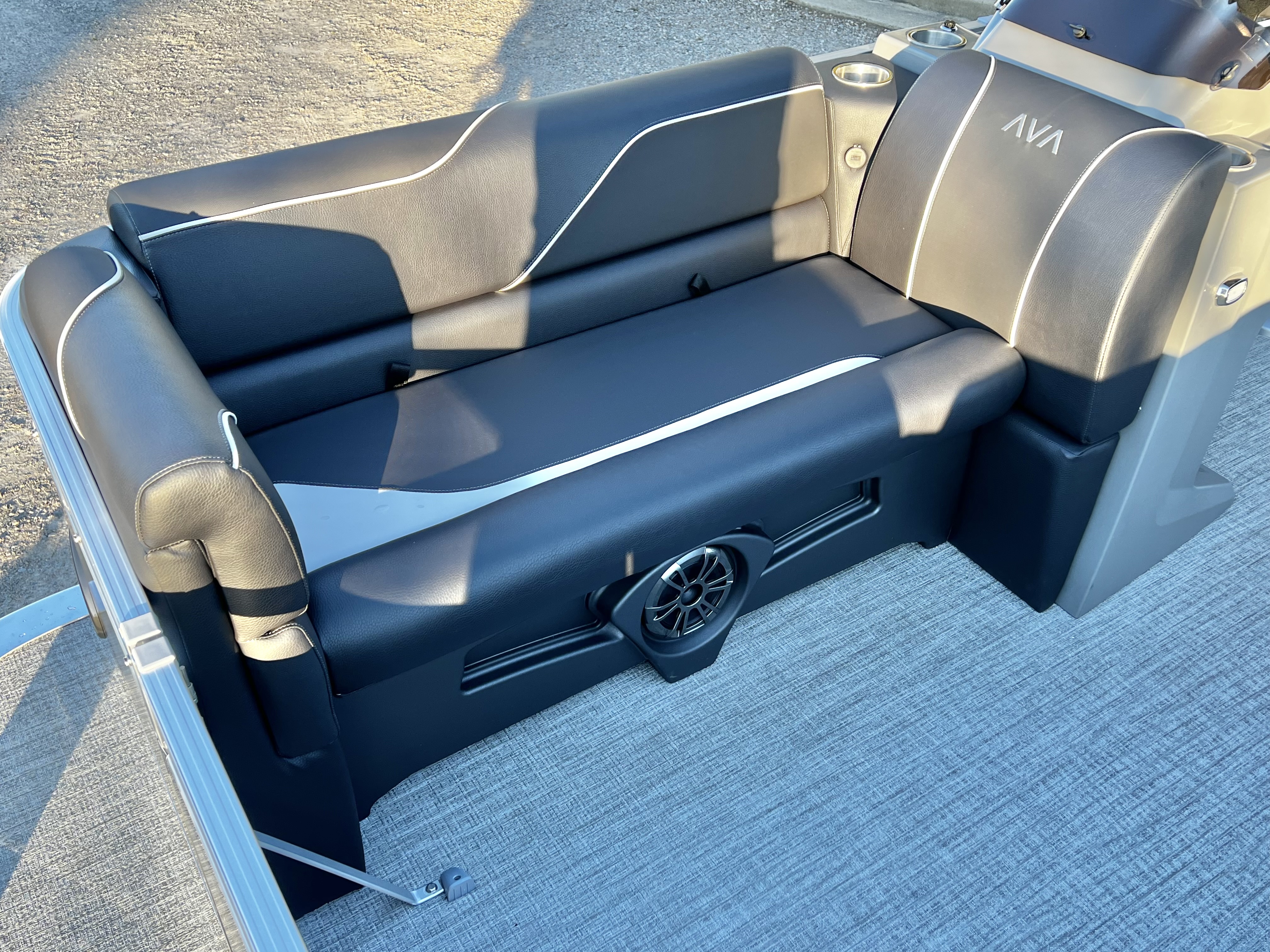 2026 Avalon Venture 21' Quad Lounge - IN STOCK - $44,405