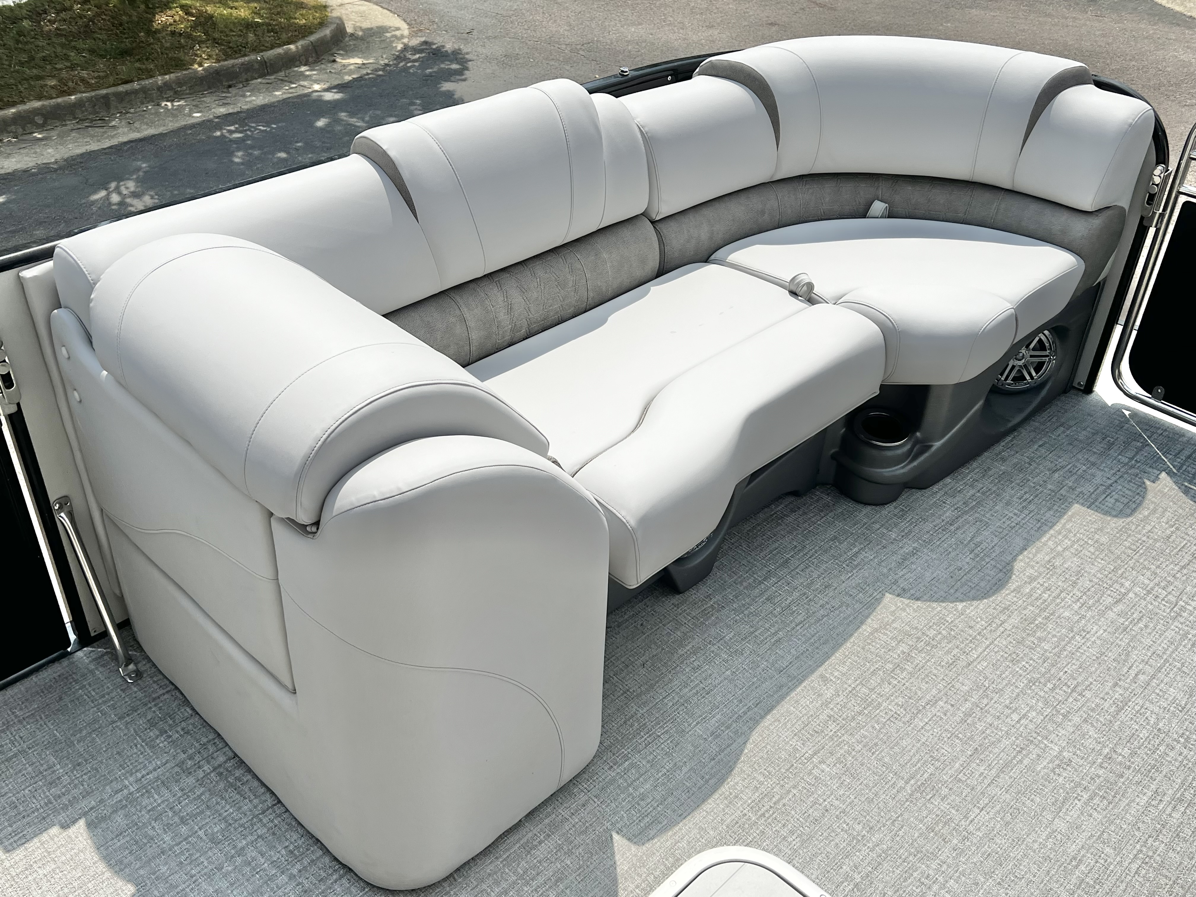 Used 2020 Avalon Ambassador 25' Rear J Lounge Triple-Toon - IN STOCK - $69,995