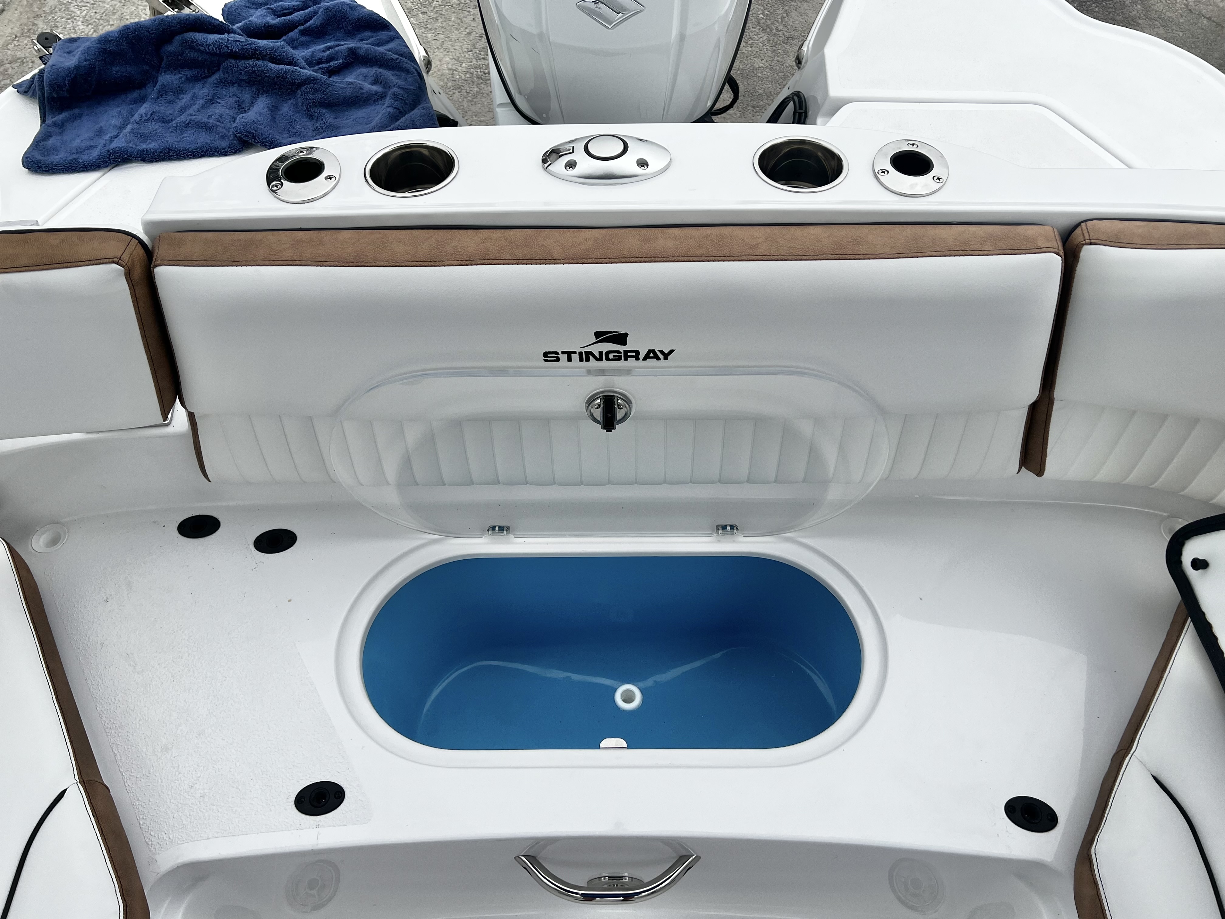 2026 Stingray 211DC (Dual Console) - $74,749 - IN STOCK