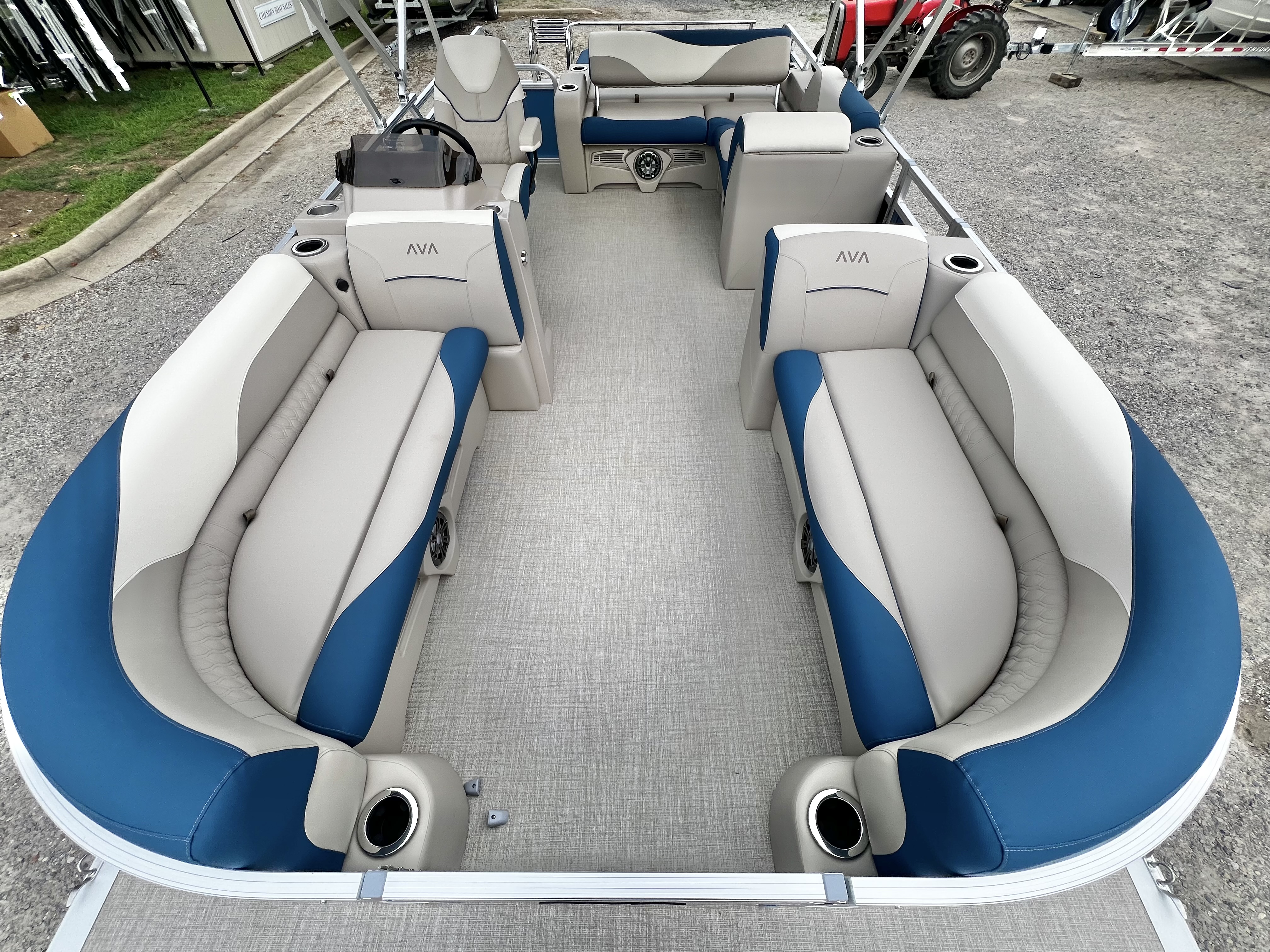2027 Avalon Venture 85 23' Versatile Rear Bench Triple-Toon