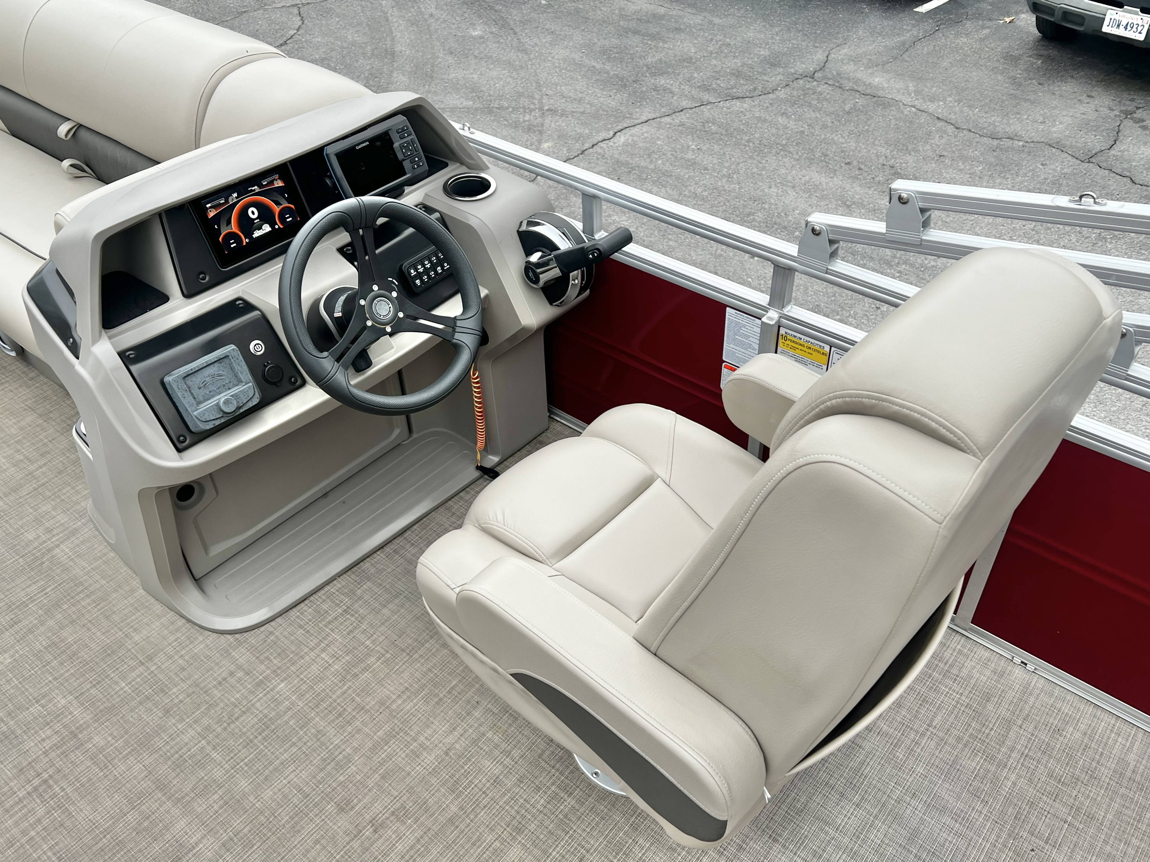 Used 2024 Sun Tracker 20' Party Barge DLX