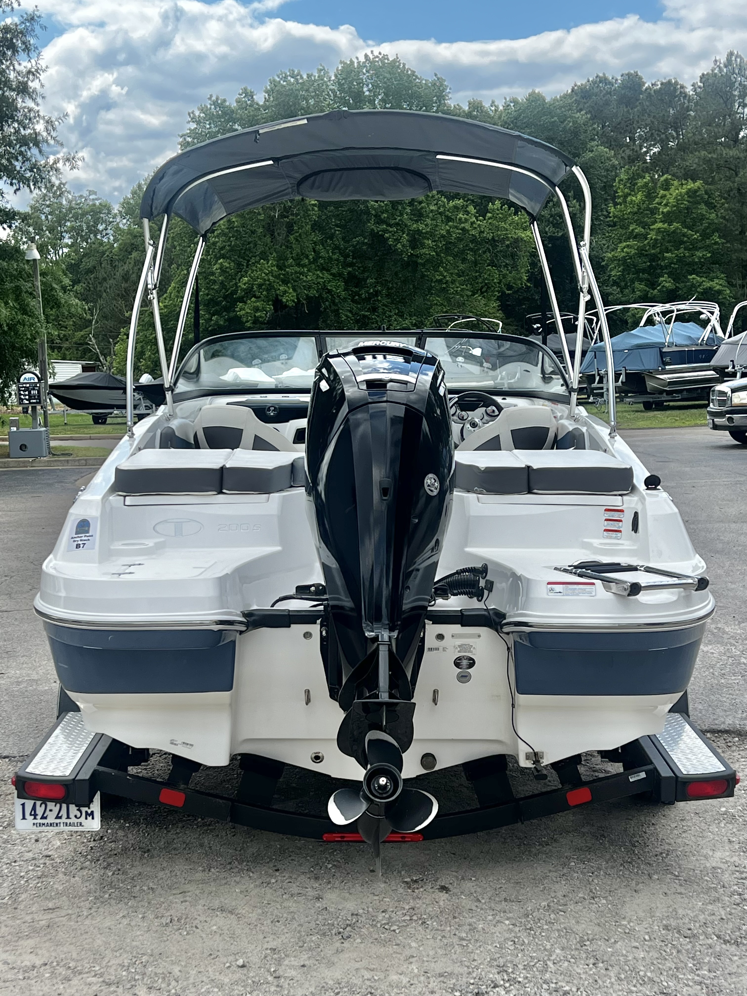 Used 2022 Tahoe 200 S Bowrider