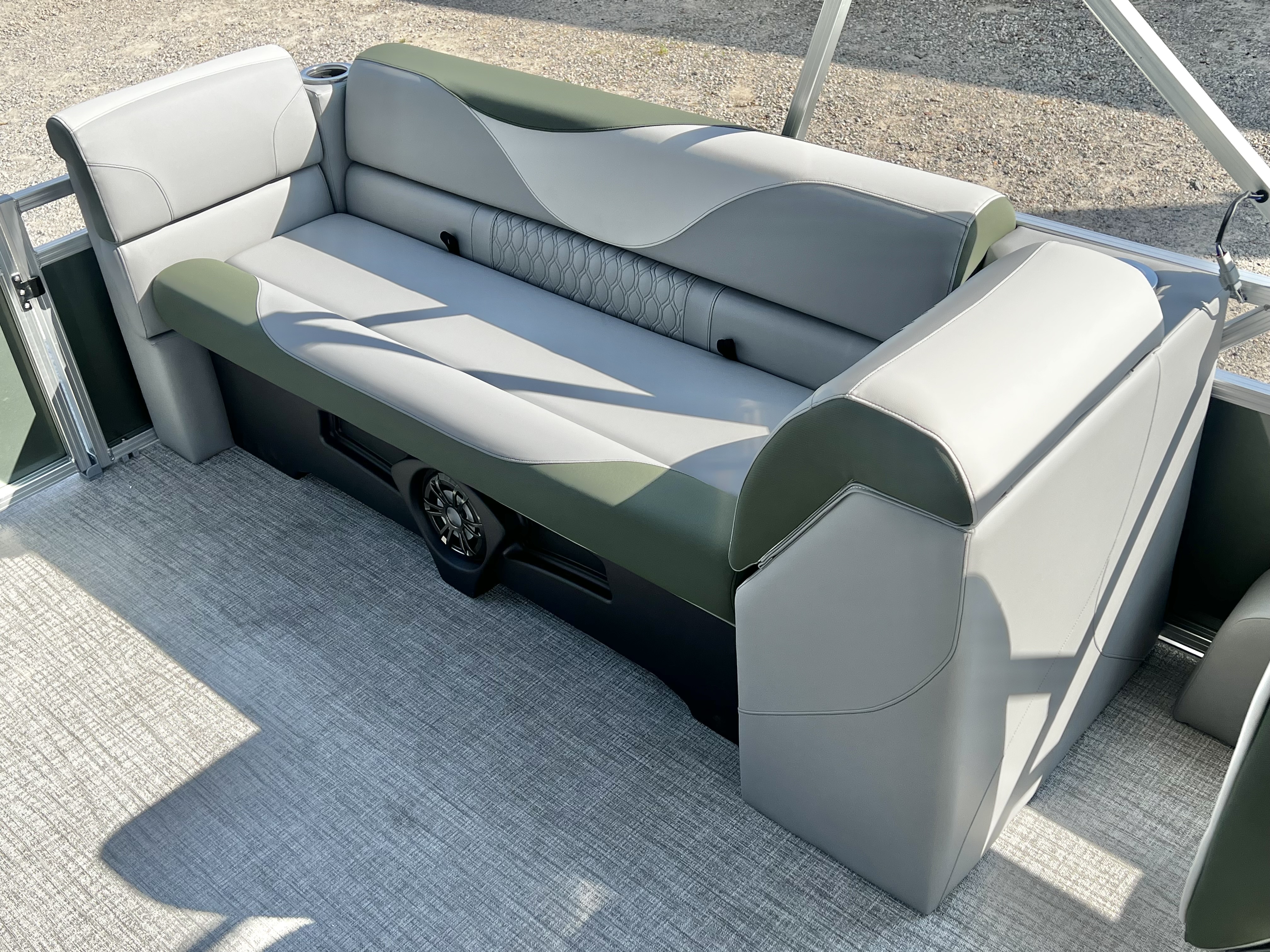 2027 Avalon Venture 85 23' Quad Lounge