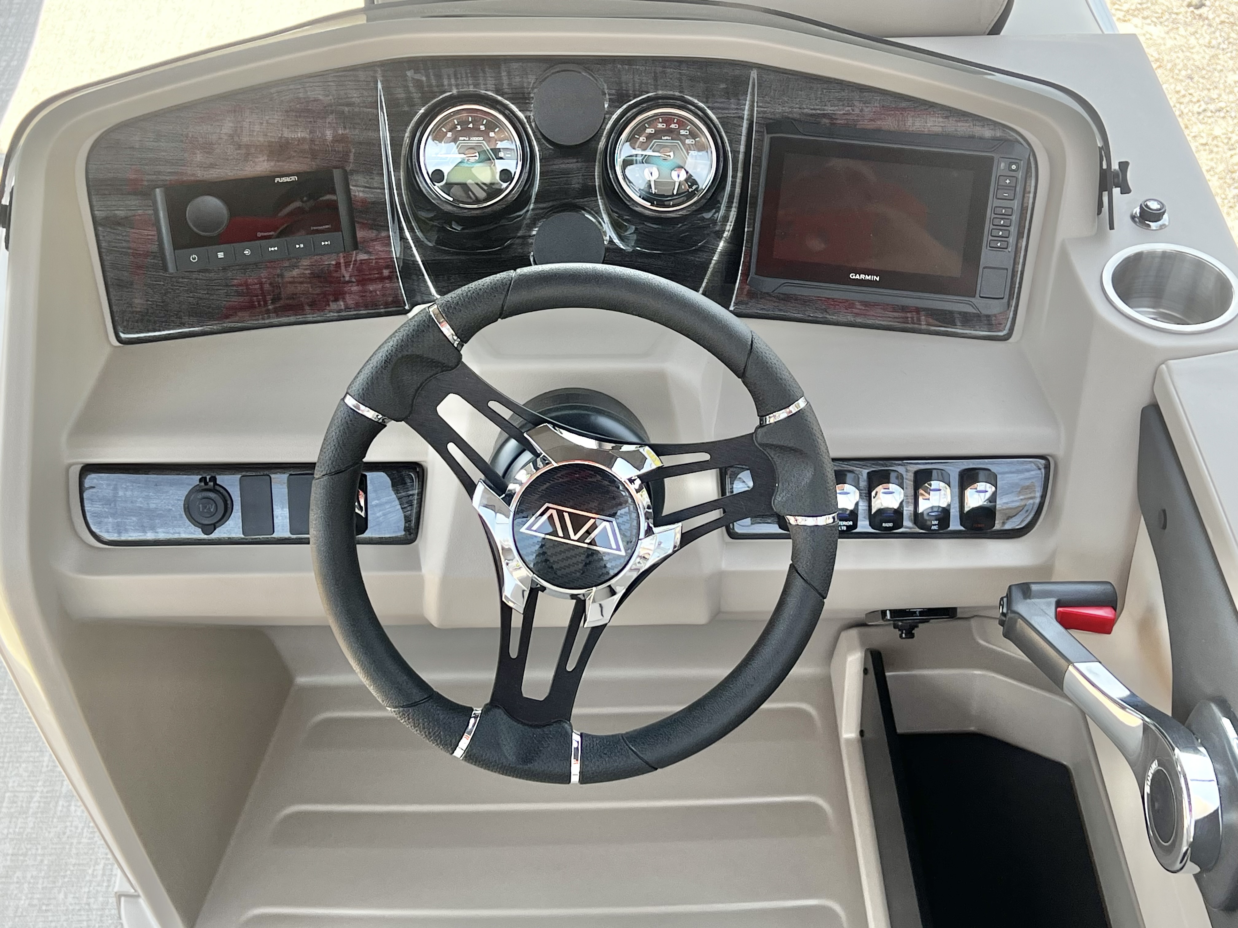 2027 Avalon LSZ 25' Entertainer