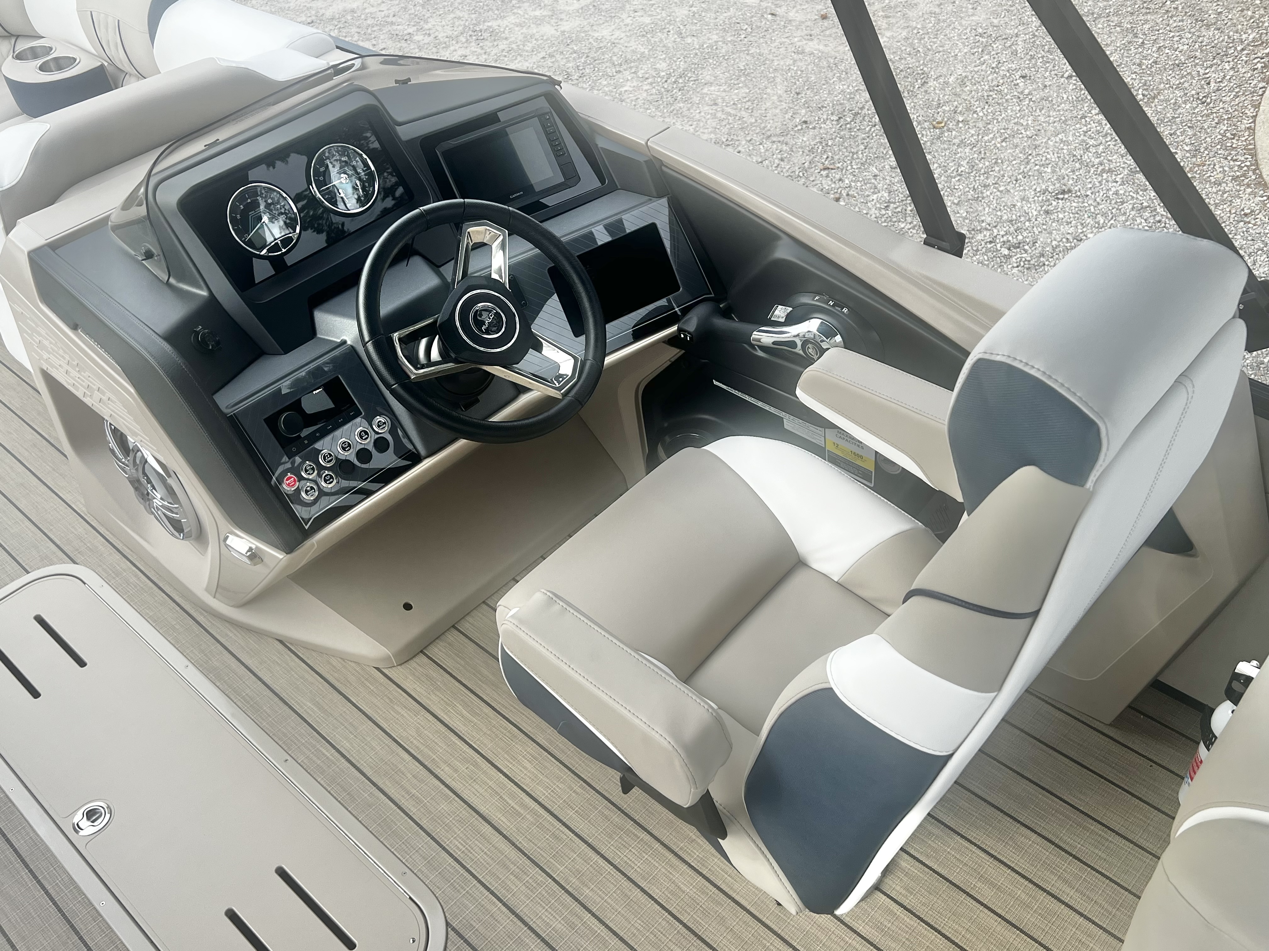 2026 Avalon Catalina 23' Quad Lounge Triple-Toon - IN STOCK