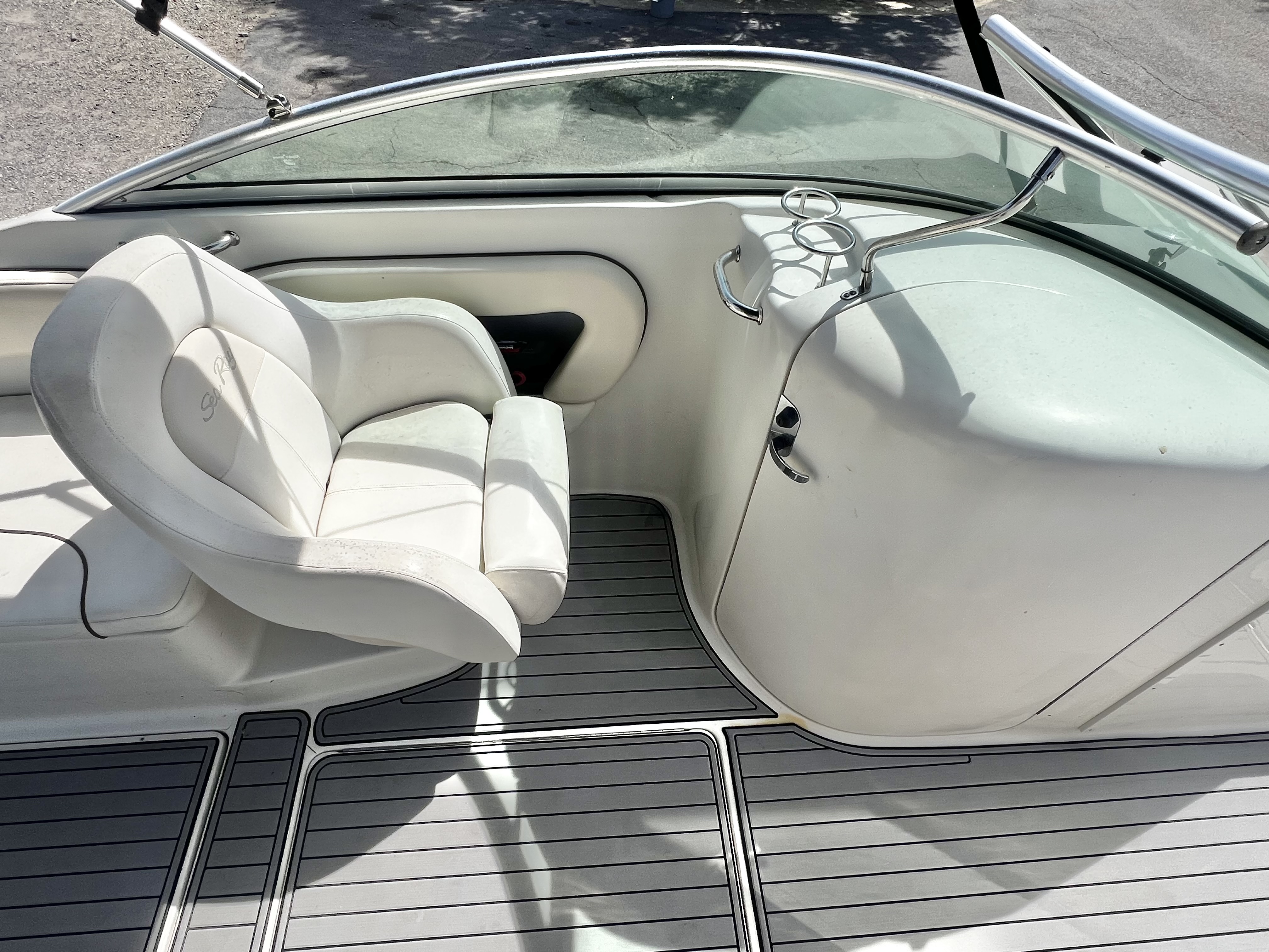 Used 2008 Sea Ray 240 Sundancer
