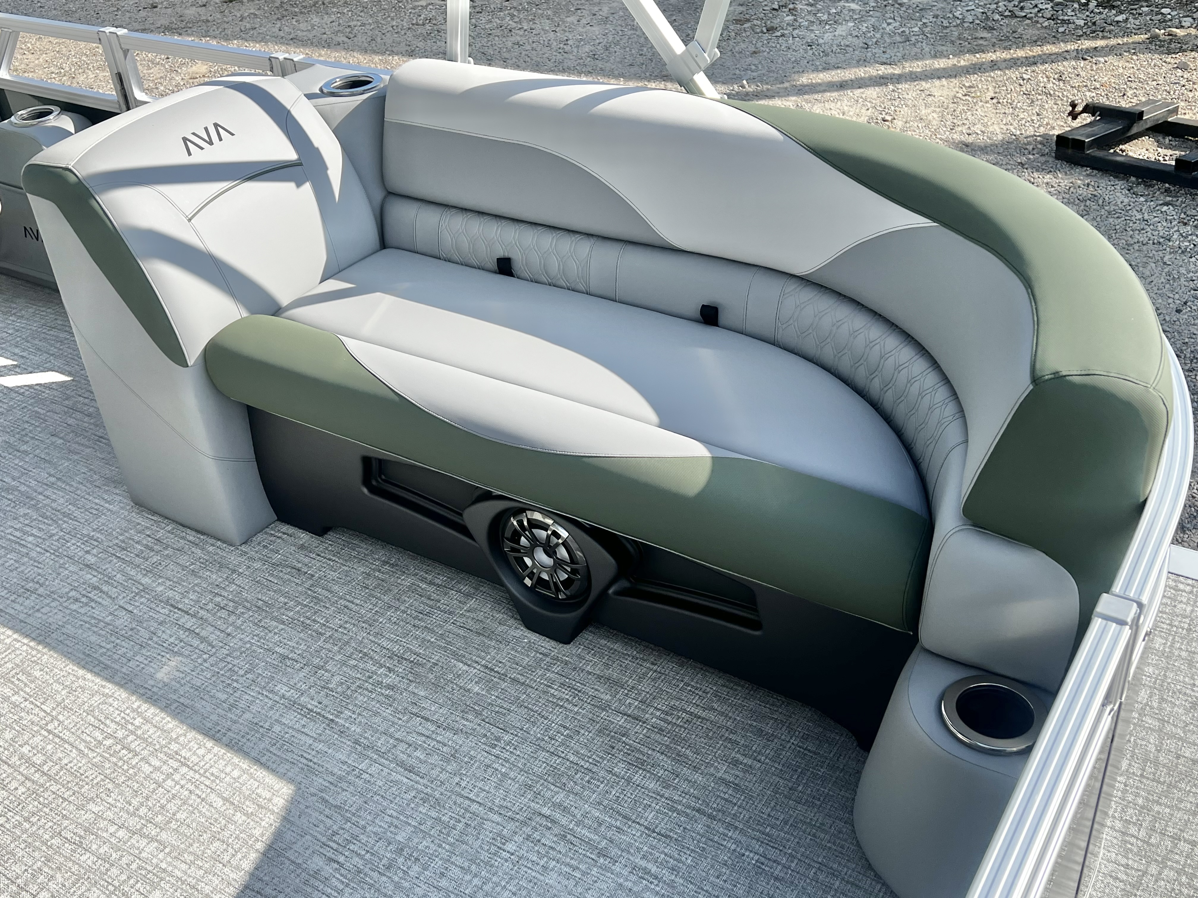 2027 Avalon Venture 85 23' Quad Lounge