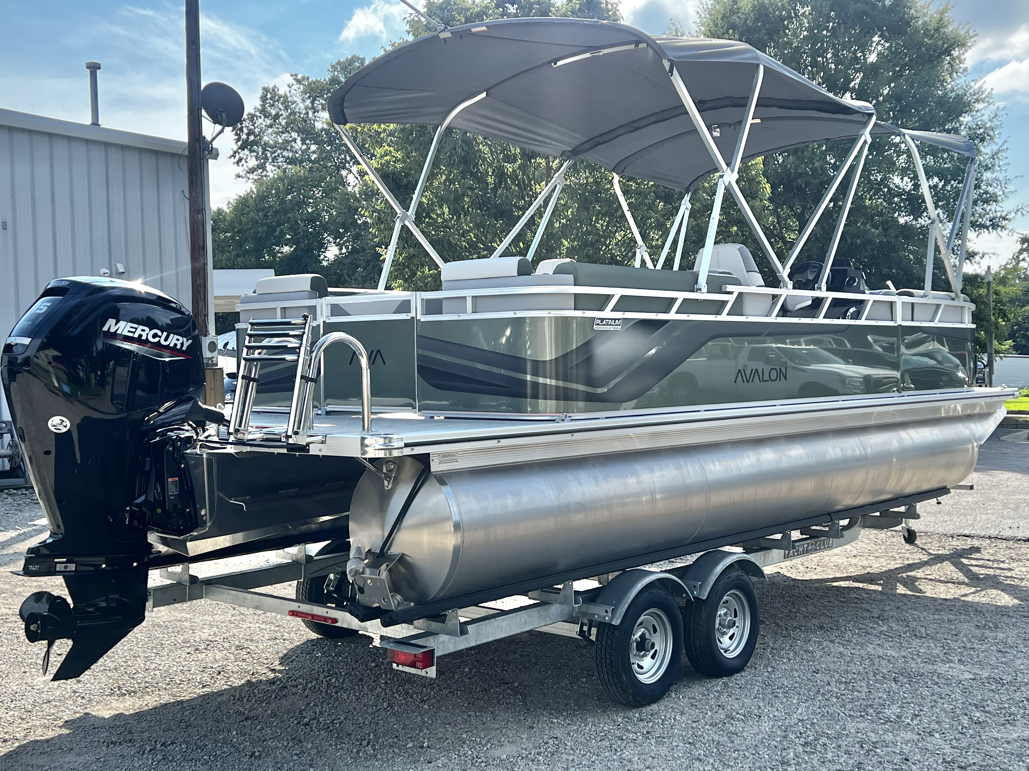 2027 Avalon Venture 85 23' Quad Lounge