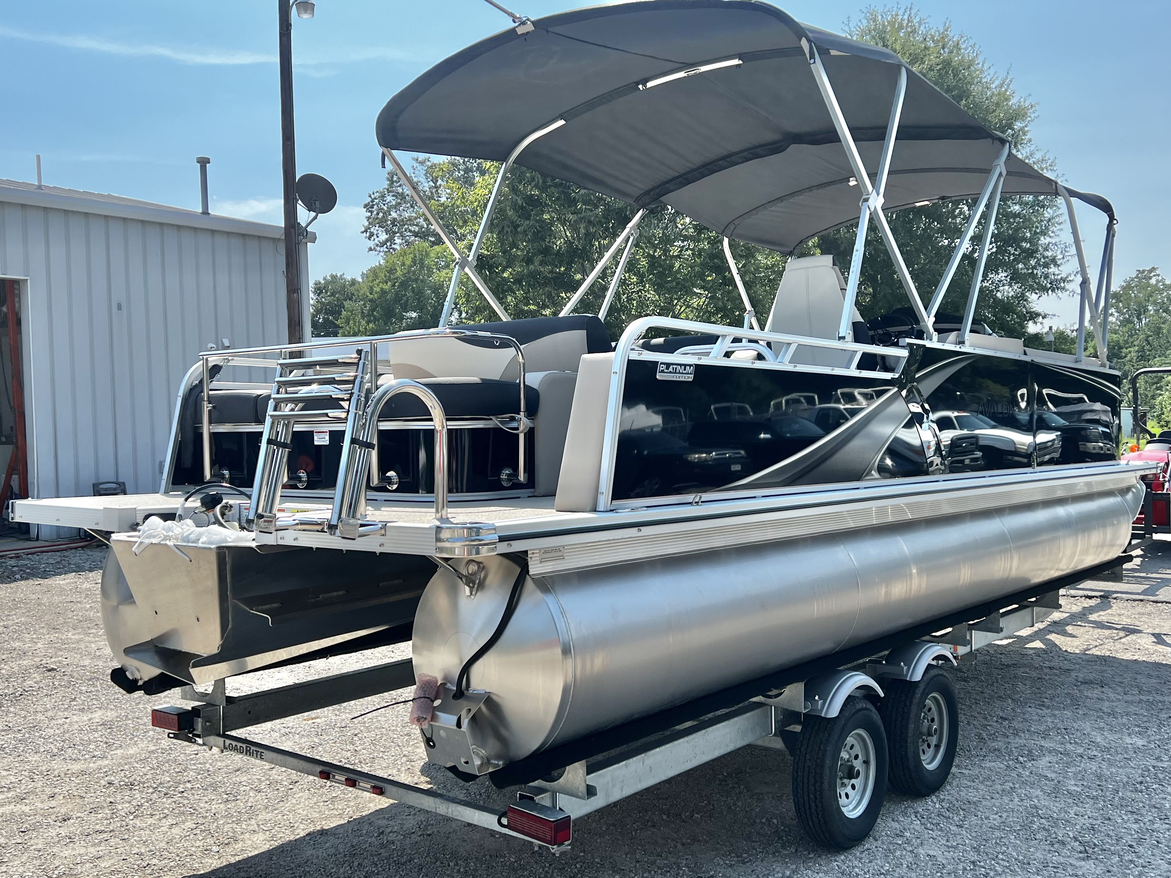 2027 Avalon LSZ 25' Entertainer