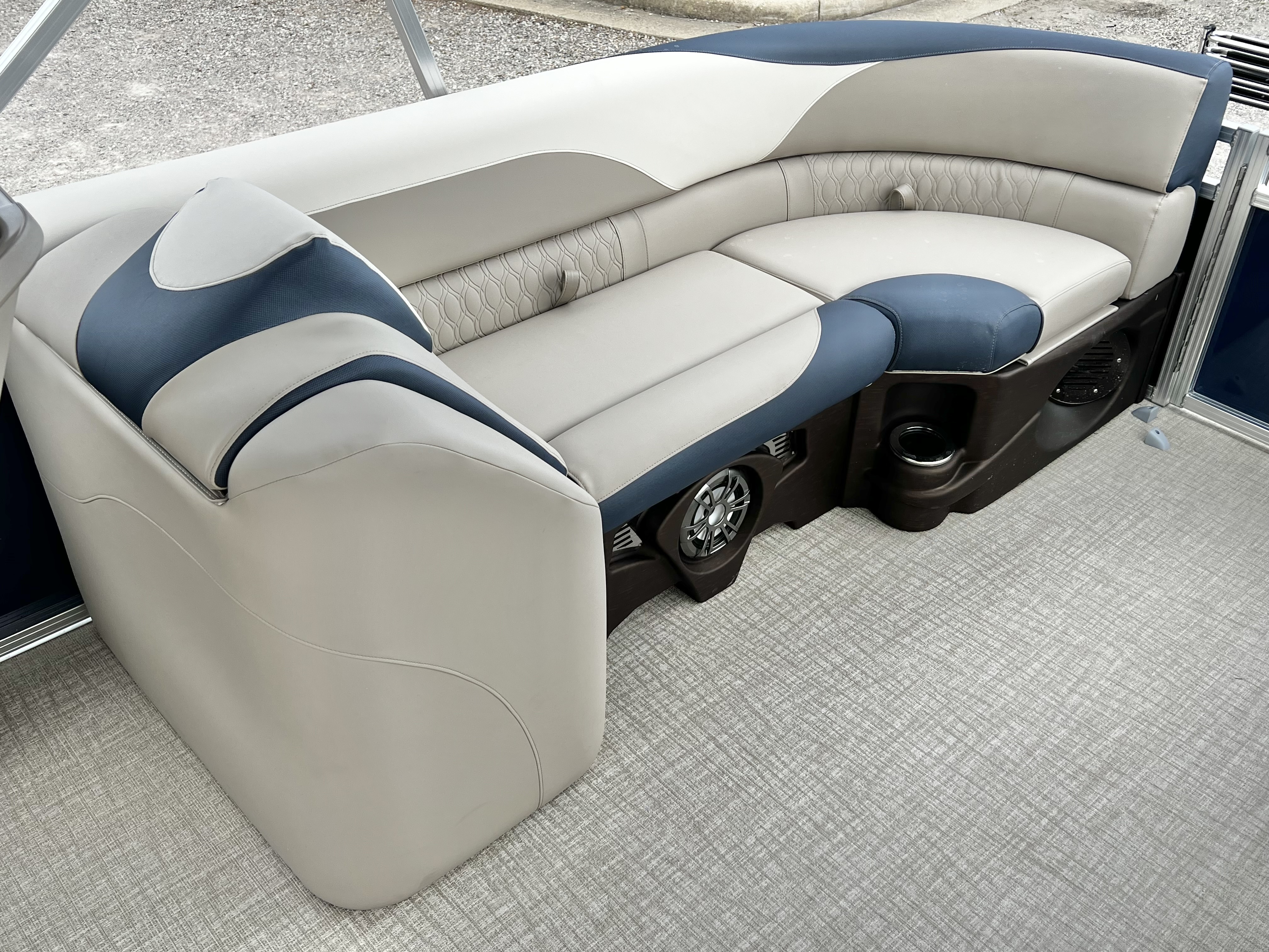 2026 Avalon LSZ 23' Quad Lounge Triple-Toon - IN STOCK - $70,997