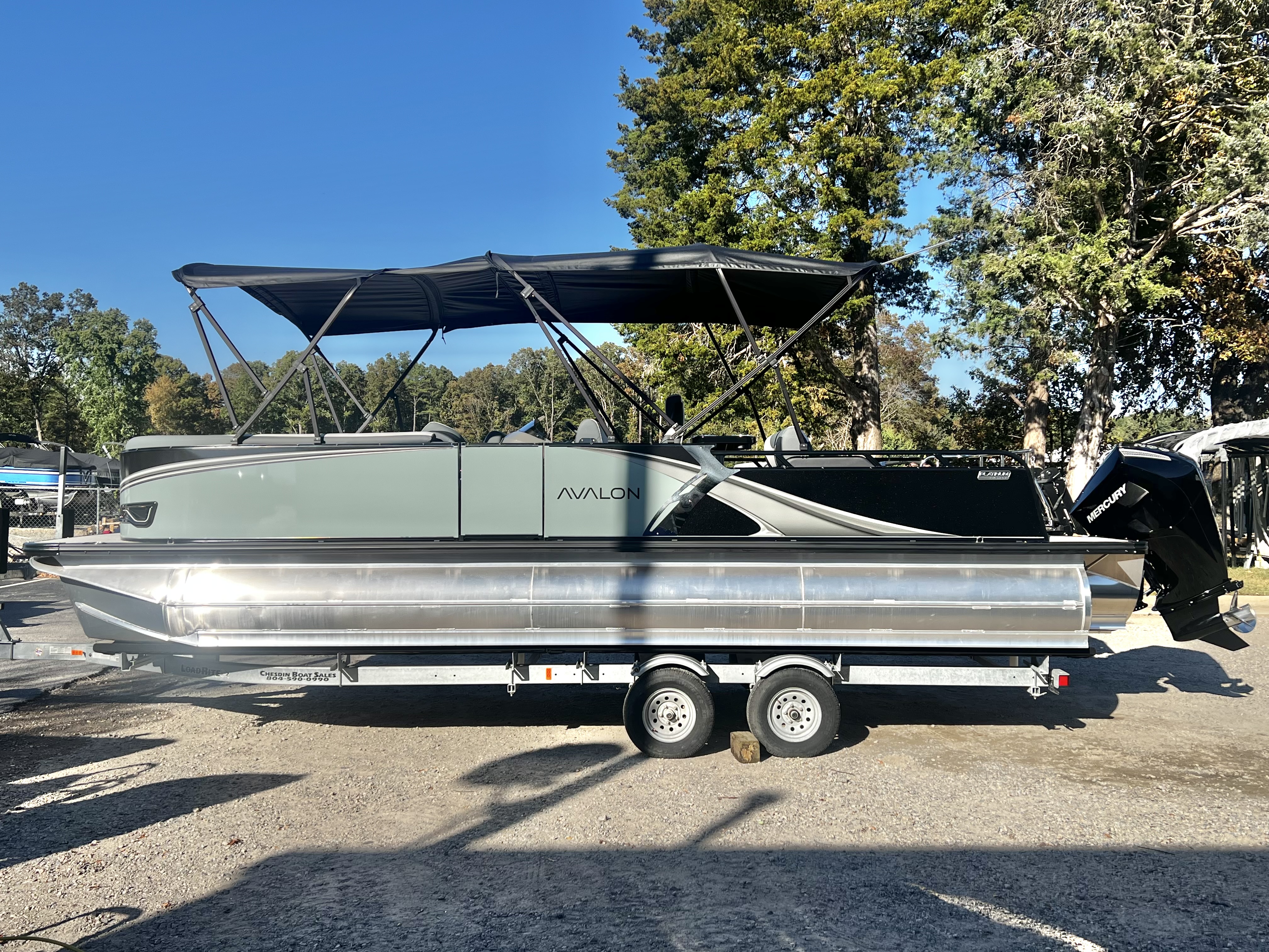 2026 Avalon LSZ 25' Entertainer Triple-Toon - IN STOCK