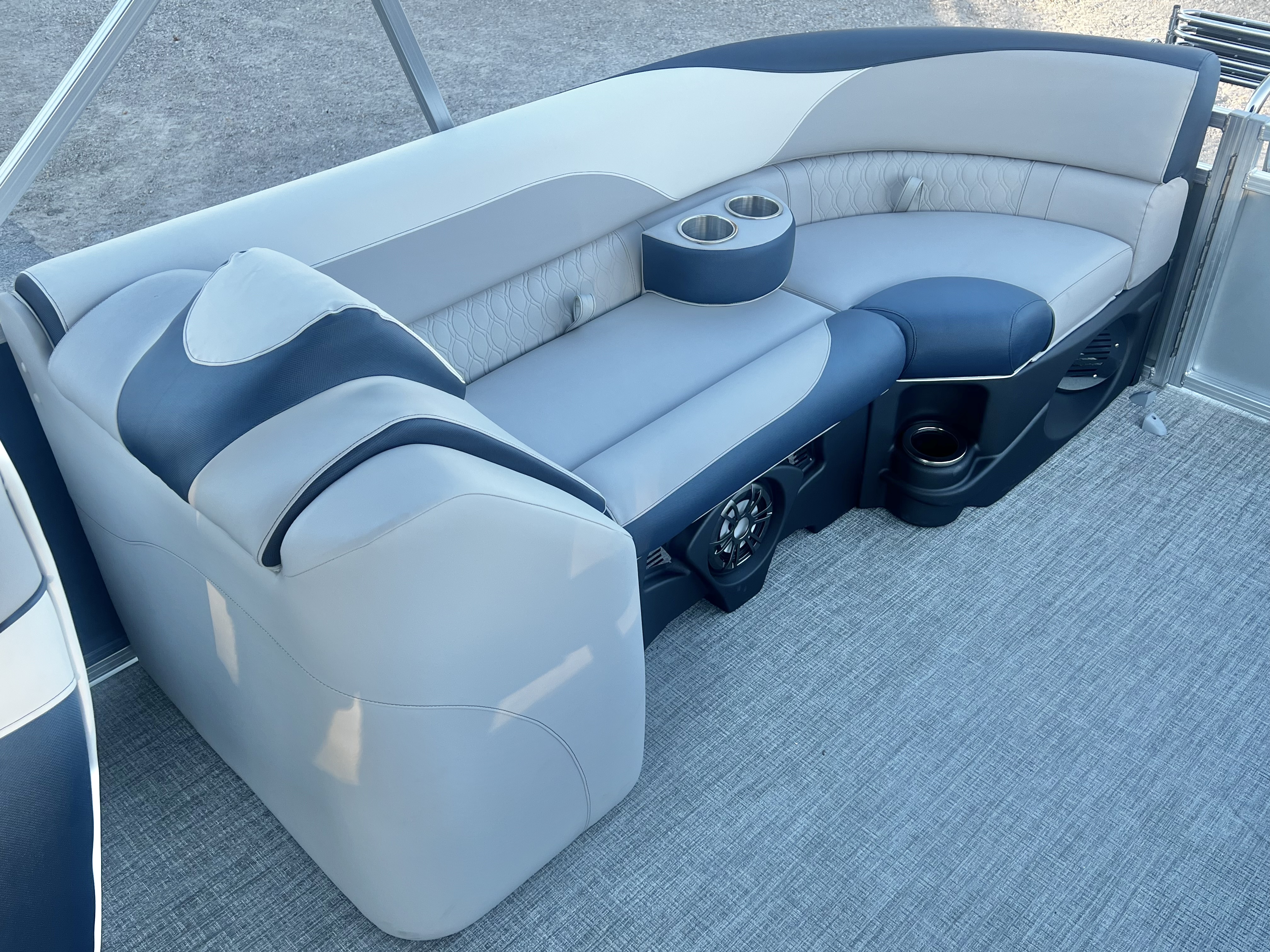 2026 Avalon LSZ 23' Quad Lounge Triple-Toon - IN STOCK - $61,416