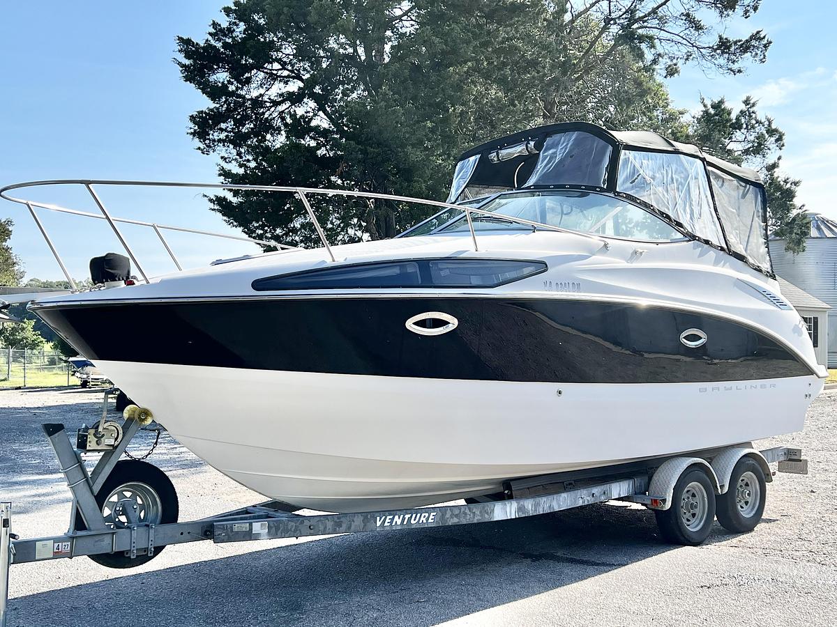 Used 2008 Bayliner 265 SB (Cutty Cabin)
