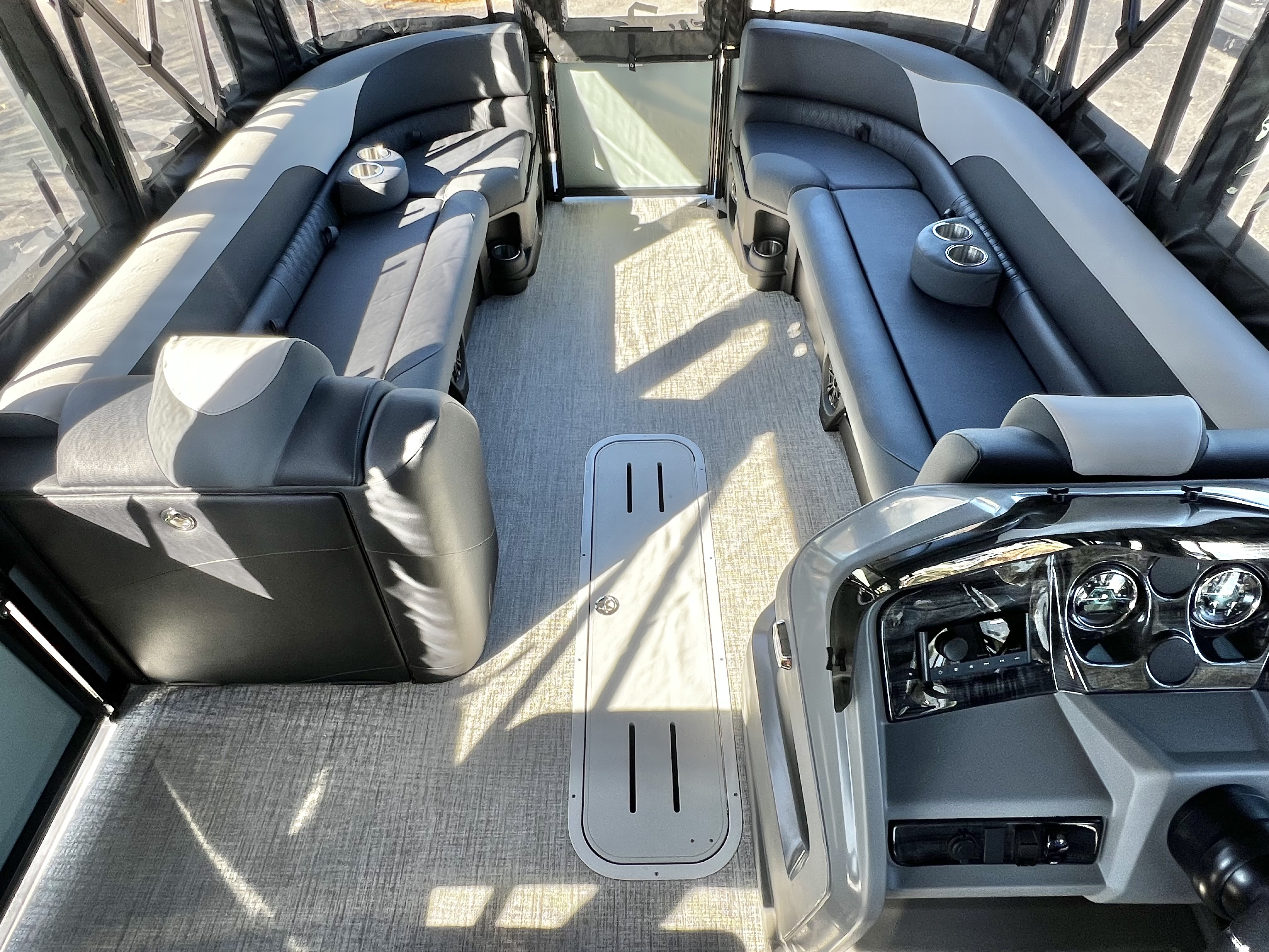 2026 Avalon LSZ 25' Entertainer Triple-Toon - IN STOCK