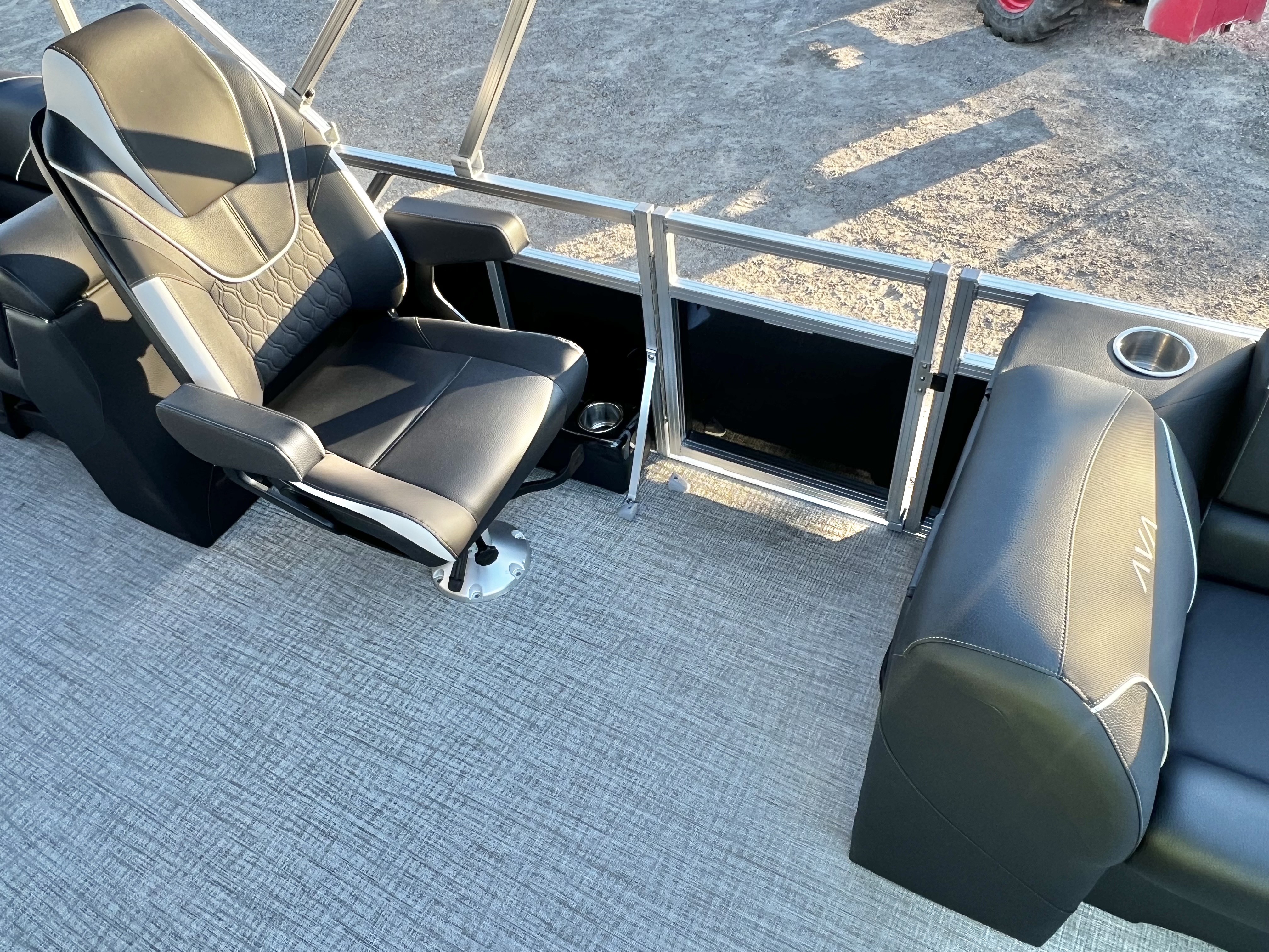 2026 Avalon Venture 21' Quad Lounge - IN STOCK - $44,405
