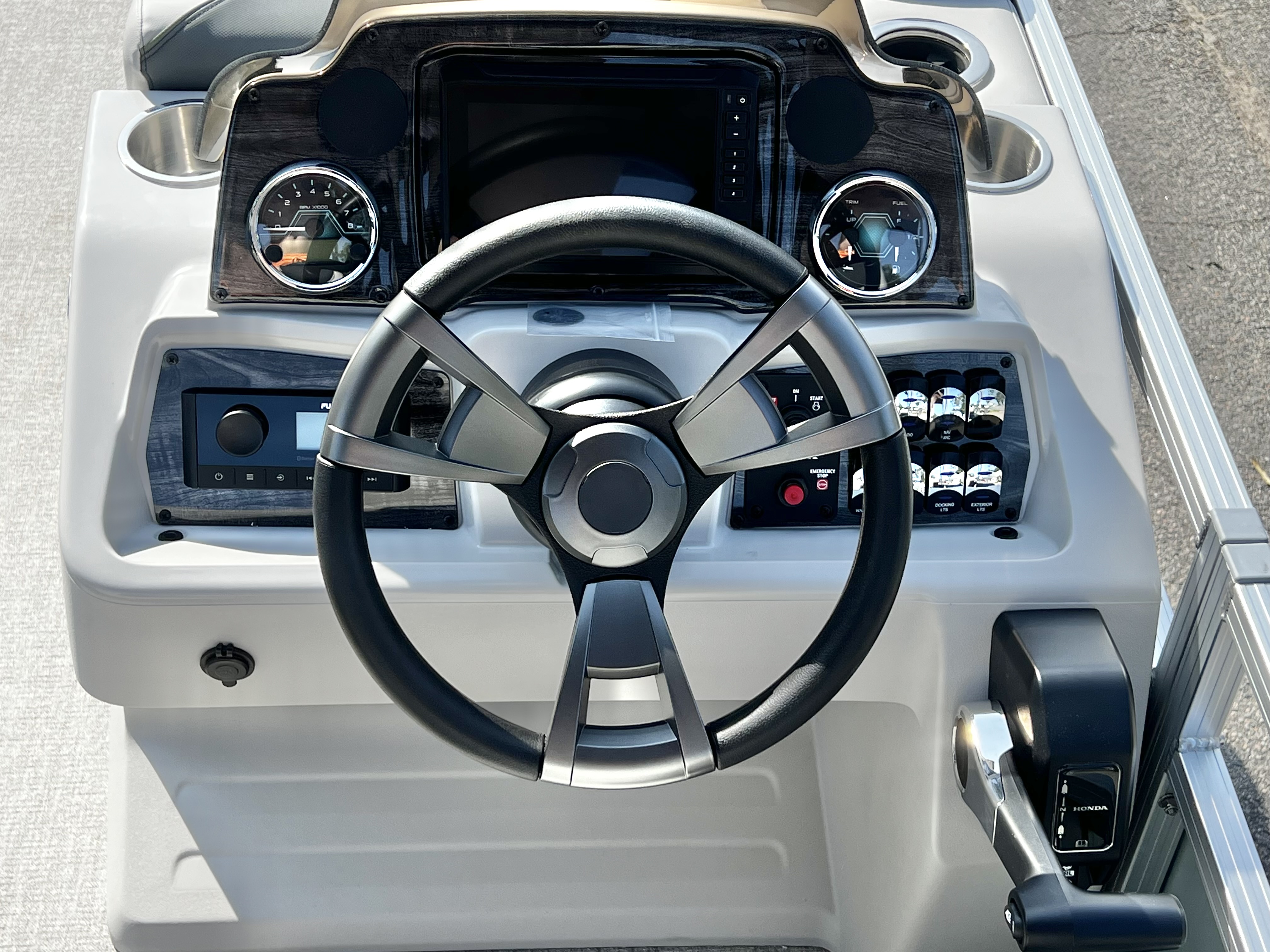 2027 Avalon Venture 85 23' Rear Fish Triple-Toon