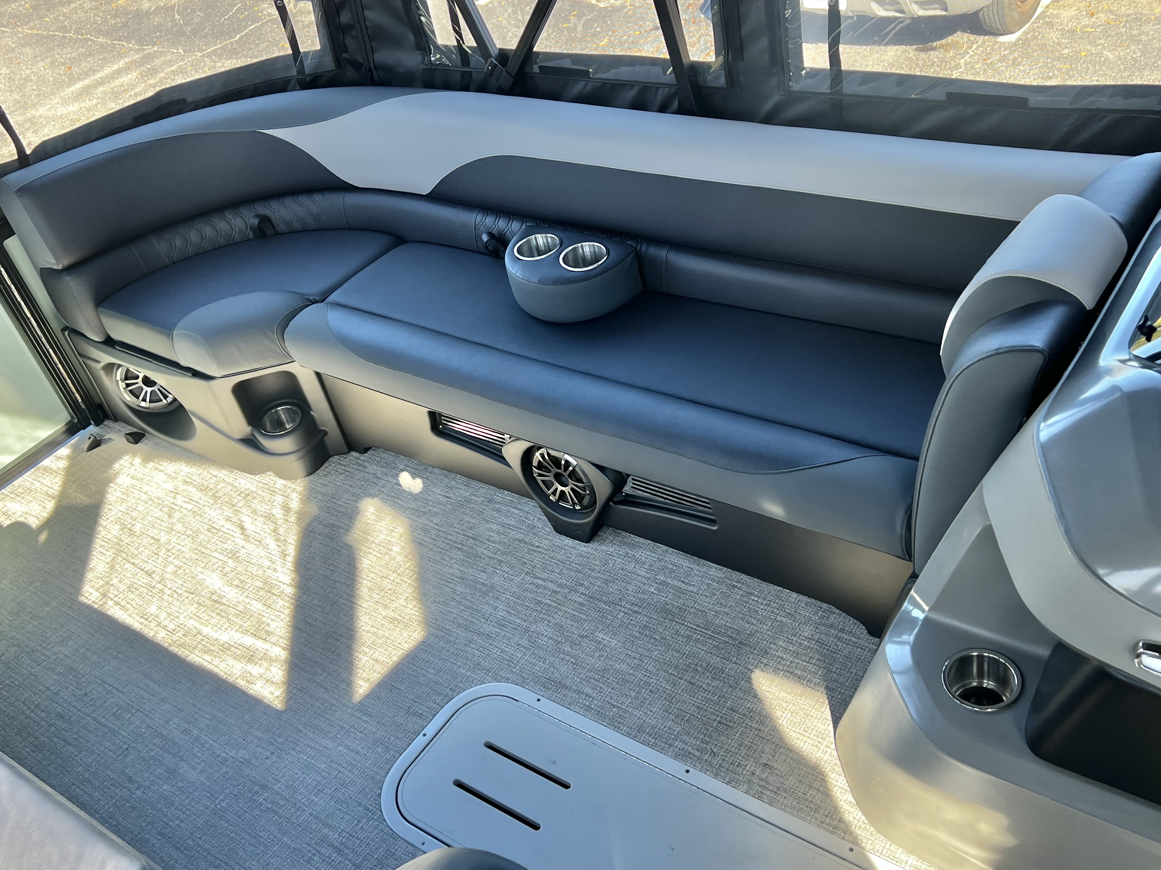 2026 Avalon LSZ 25' Entertainer Triple-Toon - IN STOCK