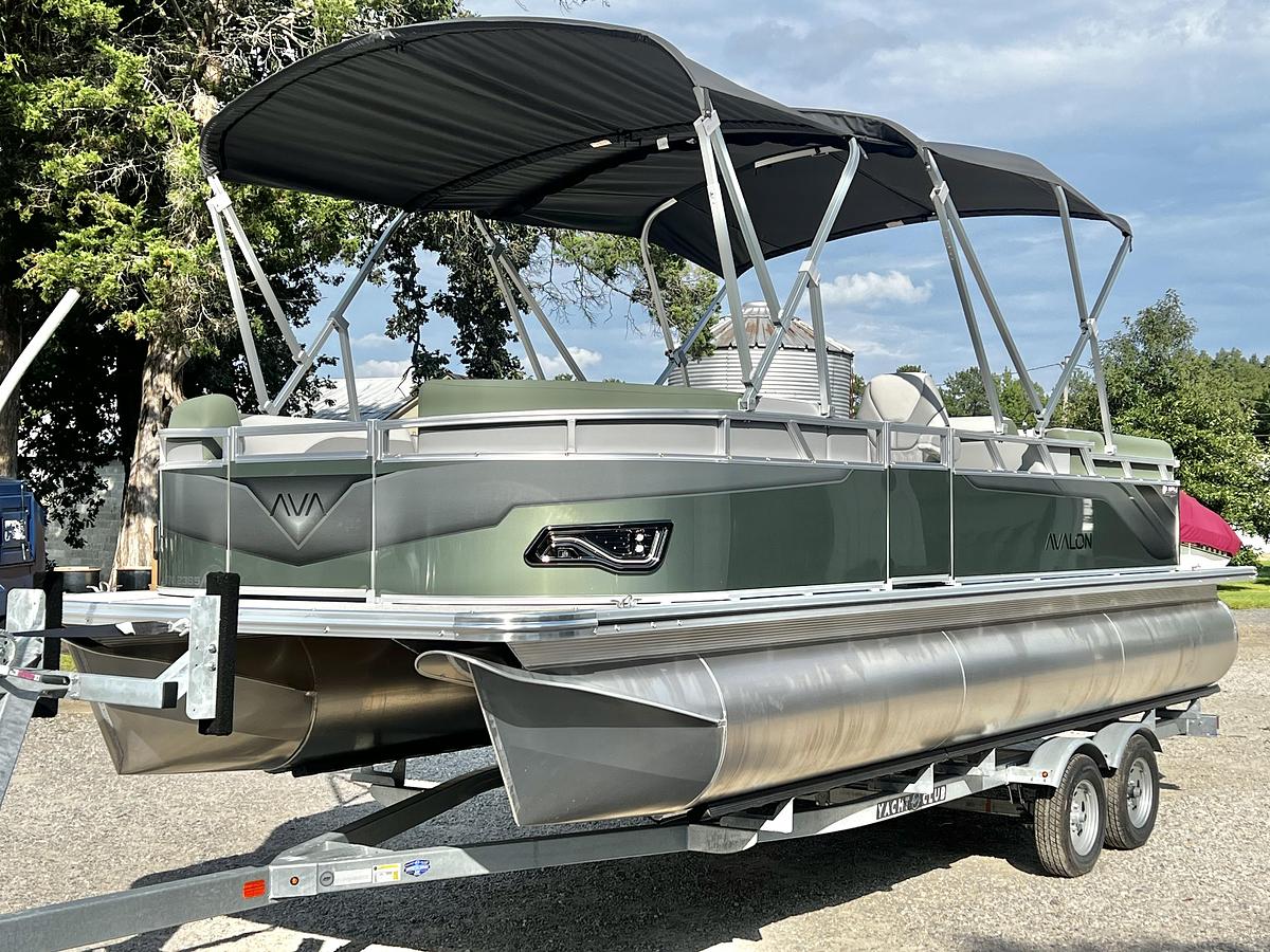 2027 Avalon Venture 85 23' Quad Lounge