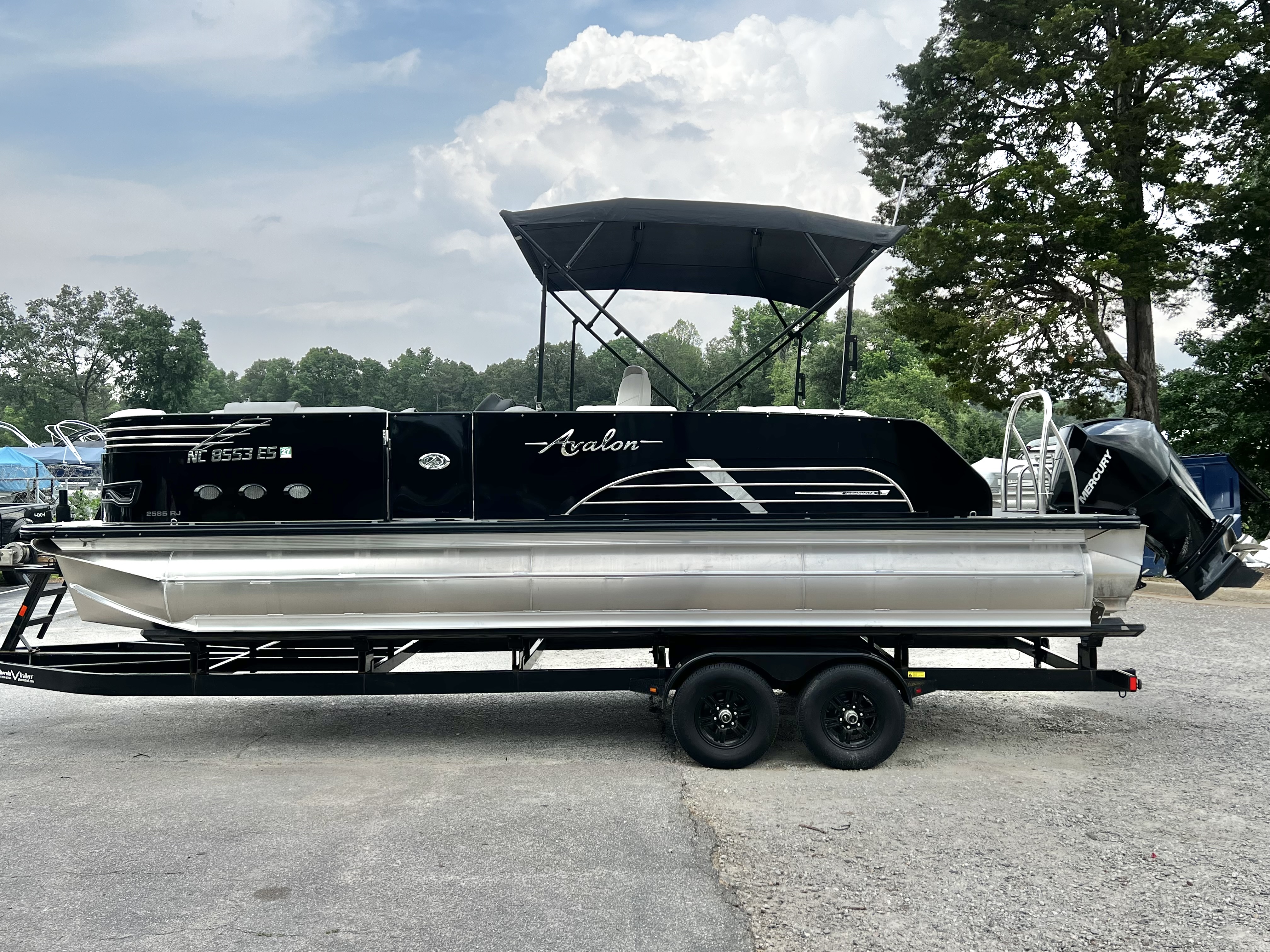 Used 2020 Avalon Ambassador 25' Rear J Lounge Triple-Toon - IN STOCK - $69,995