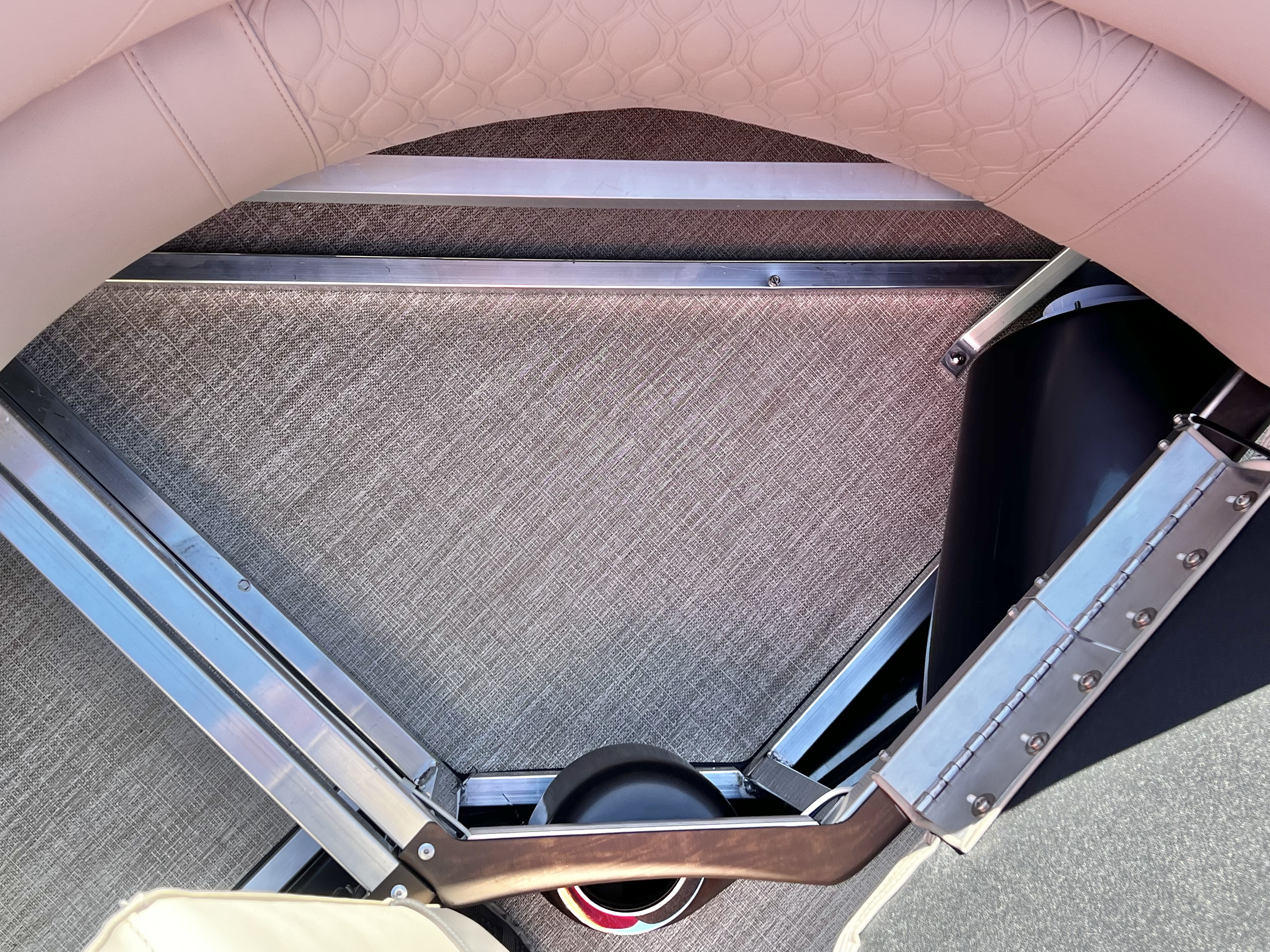 2026 Avalon LSZ 23' Quad Lounge Triple-Toon - IN STOCK -  $73,559